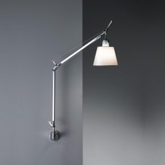 Tolomeo „“J“-Klammerlampe mit Pfirsichschirm, Michele De Lucchi & Giancarlo Fassina