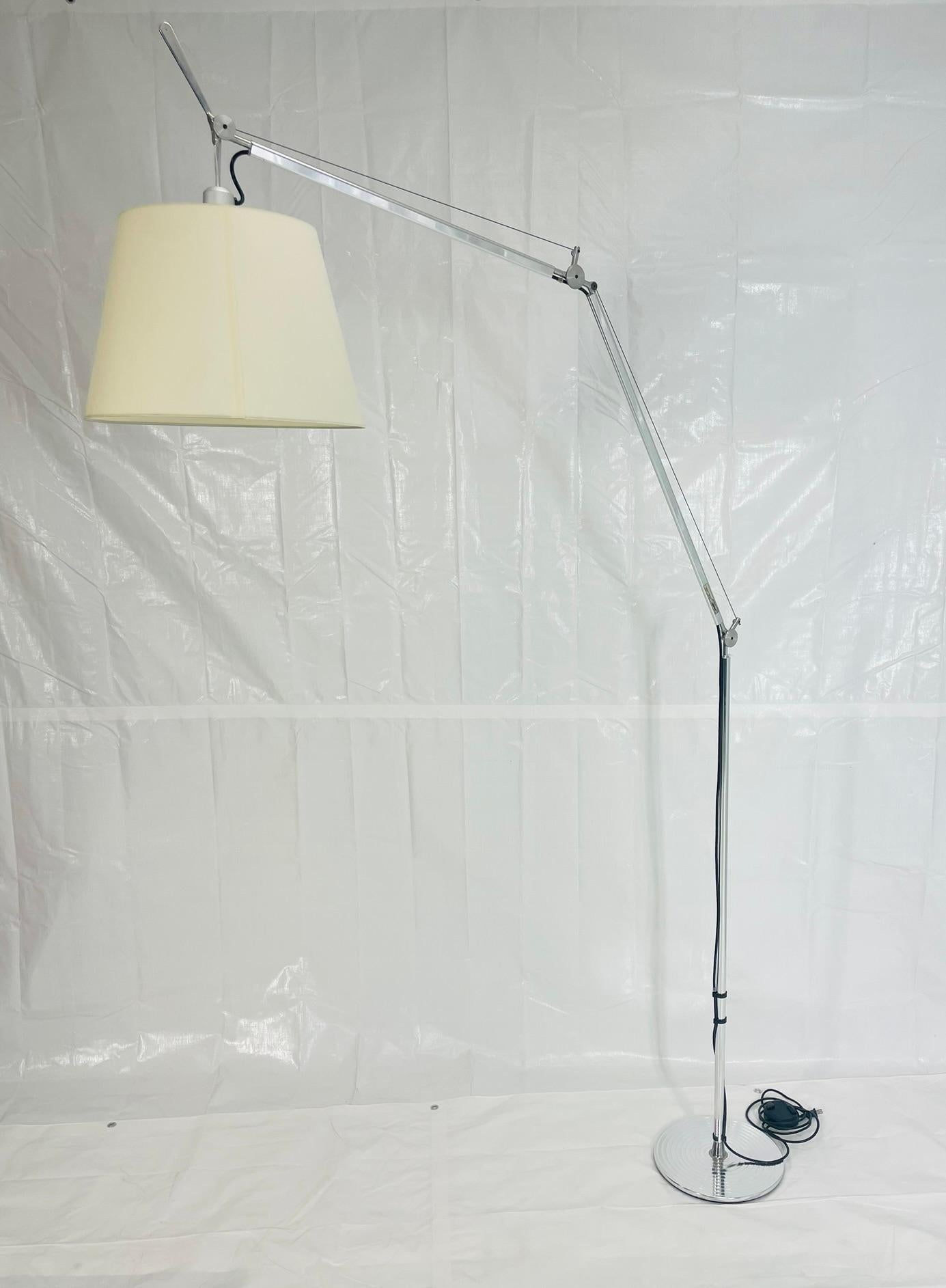 Lampada da terra Tolomeo Mega Terra di De Lucchi & Fassina per Artemide In condizioni buone in vendita a Los Angeles, CA