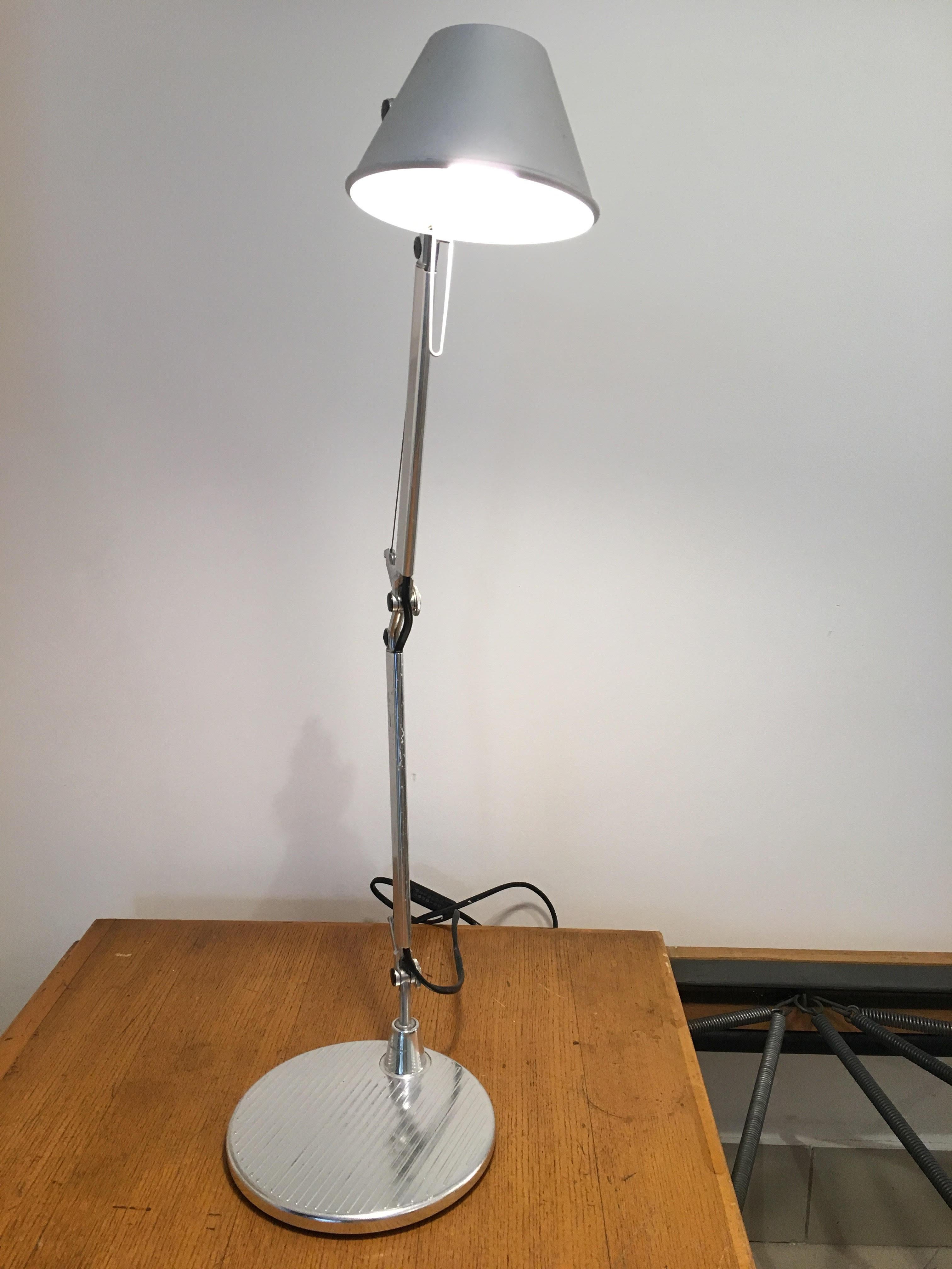 Tolomeo table lamp by Michele de Lucchi (1951) and Giancarlo Fassina (1935)
Steel
Artemide, circa 2000
Measures: H 65 x L 17 x P 17
10 available
190€.