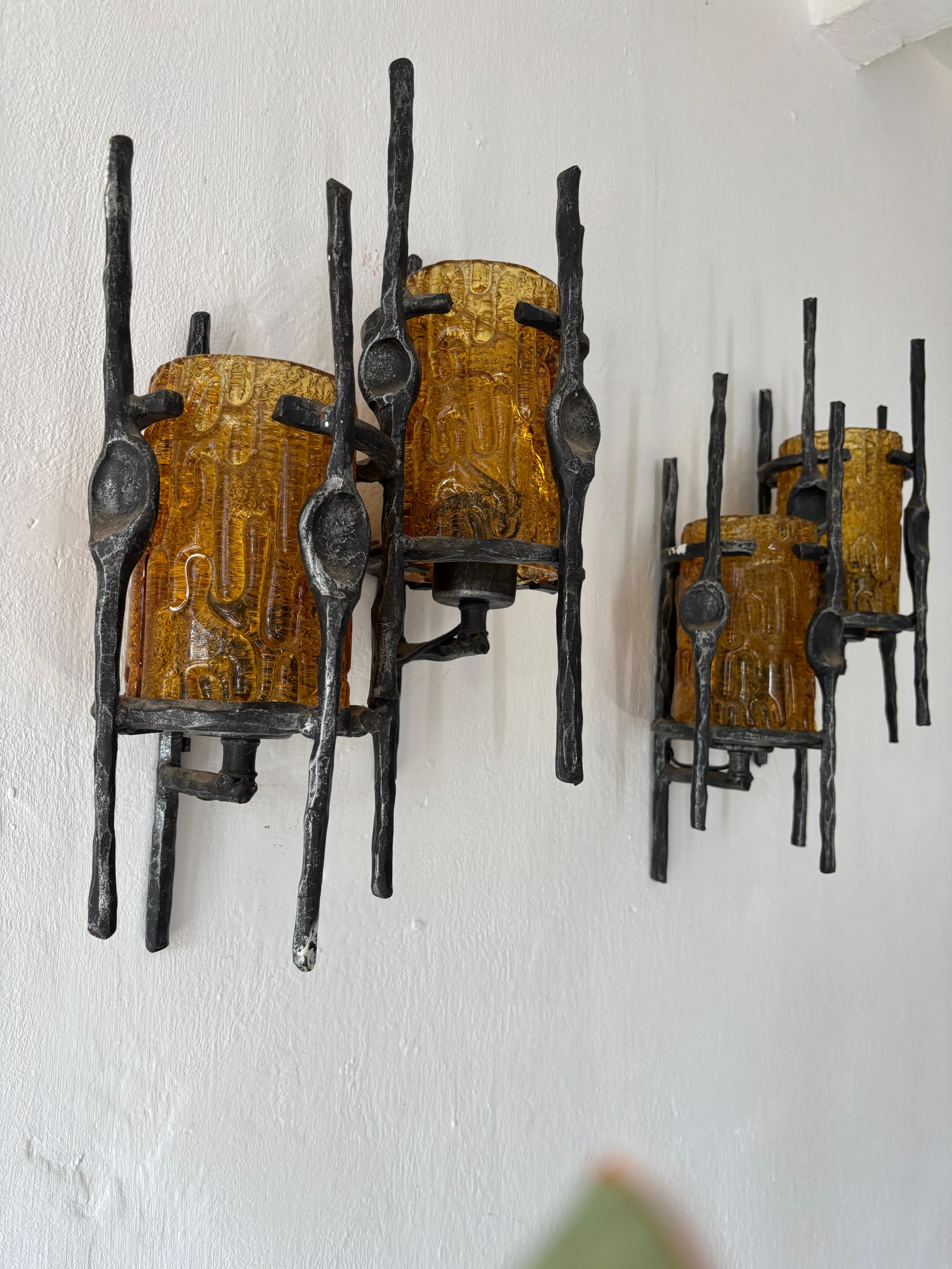 Tom Ahlström & Hans Ehrlich Brutalist Torch Amber Murano Glass Sconces 1950 In Good Condition For Sale In Firenze, Toscana