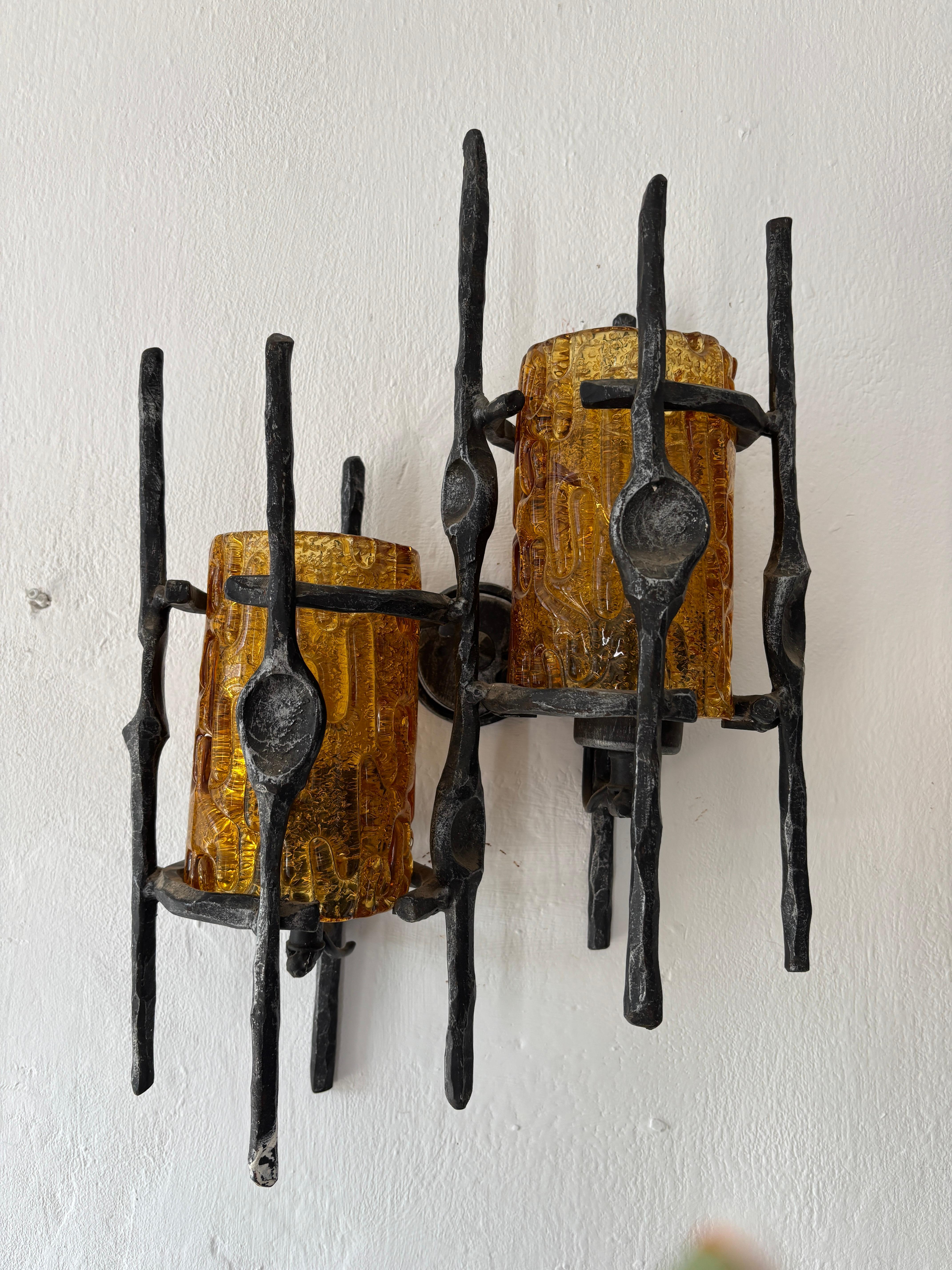 Mid-20th Century Tom Ahlström & Hans Ehrlich Brutalist Torch Amber Murano Glass Sconces 1950 For Sale
