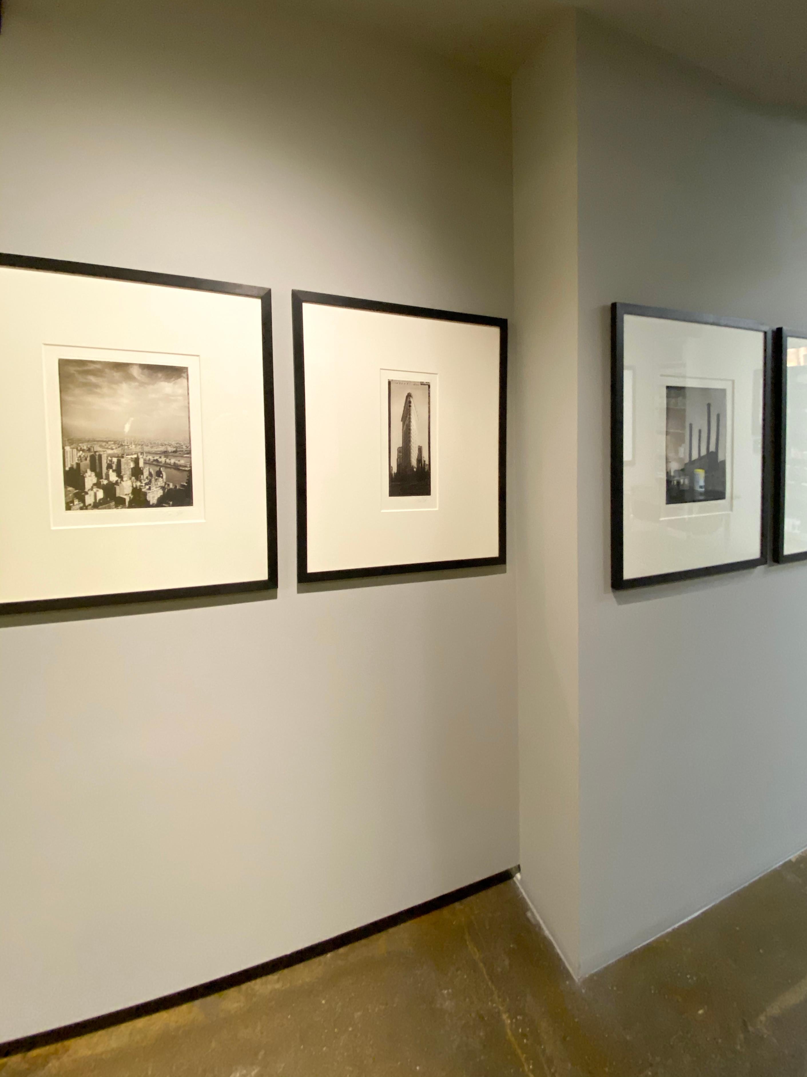 Photogravure from the Tom Baril 'Manhattan' Portfolio. 
Edition of 75, signed by the artist on bottom right.
Framing: acid free, archival framed, cotton rag mat.
Glazing: Optium museum plexi. 

A graduate of New York’s School of Visual Arts, Tom