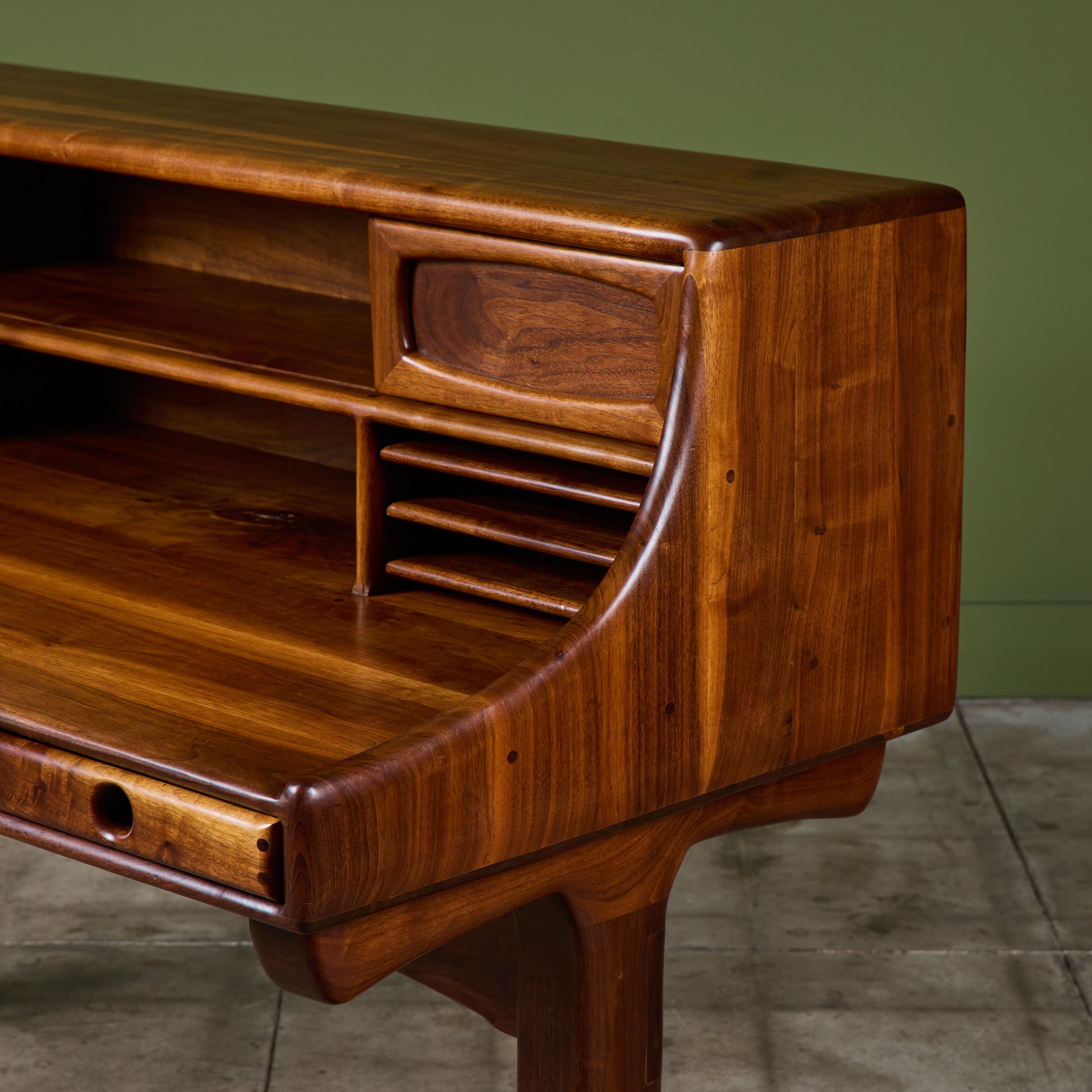Bureau d'artisanat Tom Bendon Studio en vente 2