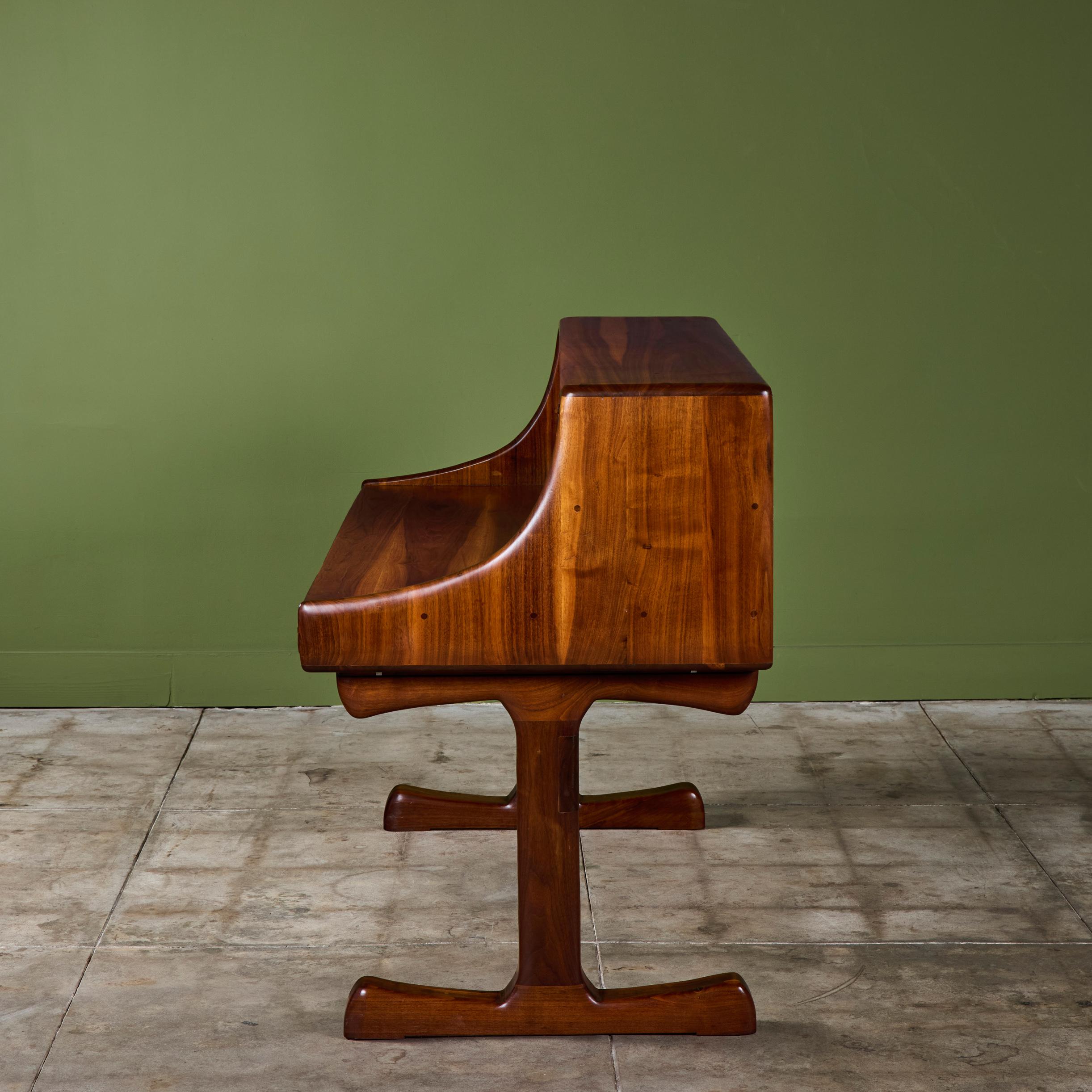 Fin du 20e siècle Bureau d'artisanat Tom Bendon Studio en vente