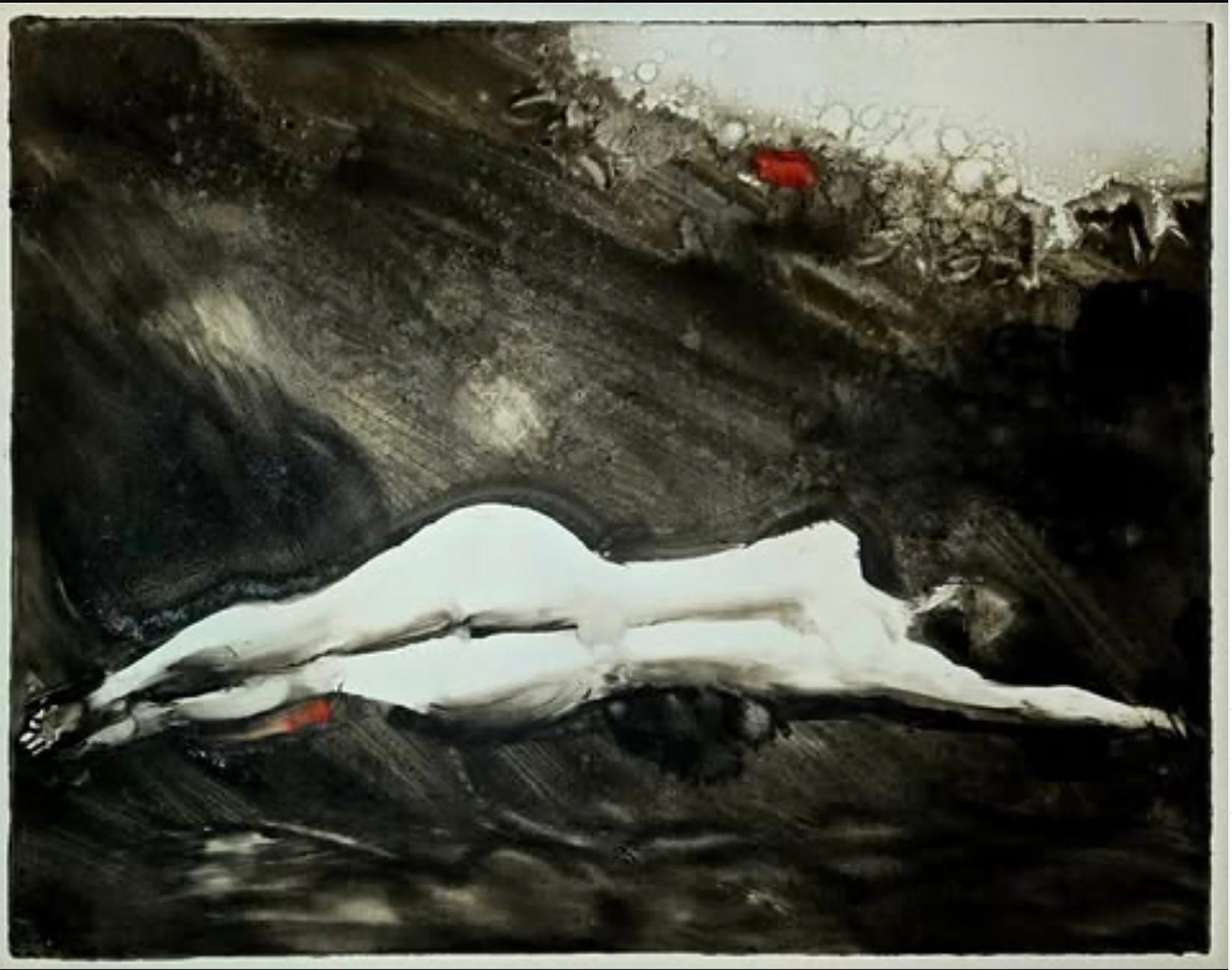 Insomnio imagen oscura figura femenina desnuda misterioso drama contraste monocromático