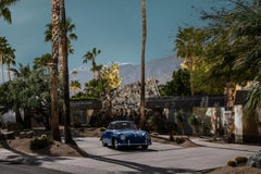 Blauer 356 Porsche aus der Mitte des Jahrhunderts, Midnight Modern Architecture Palm Springs