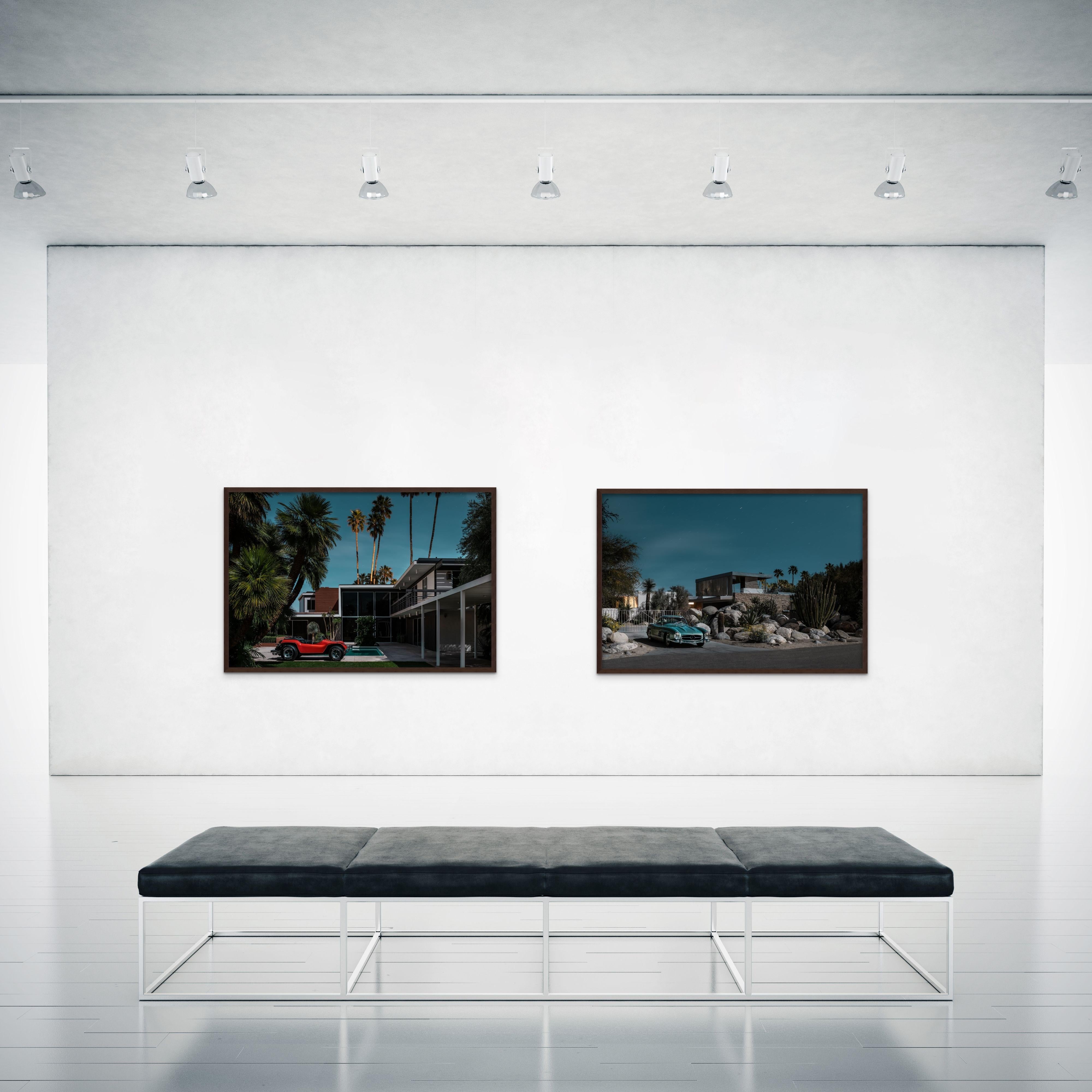 Mercedes Benz SL, photographie contemporaine mi-siècle moderne, série Midnight - Modernisme américain Photograph par Tom Blachford