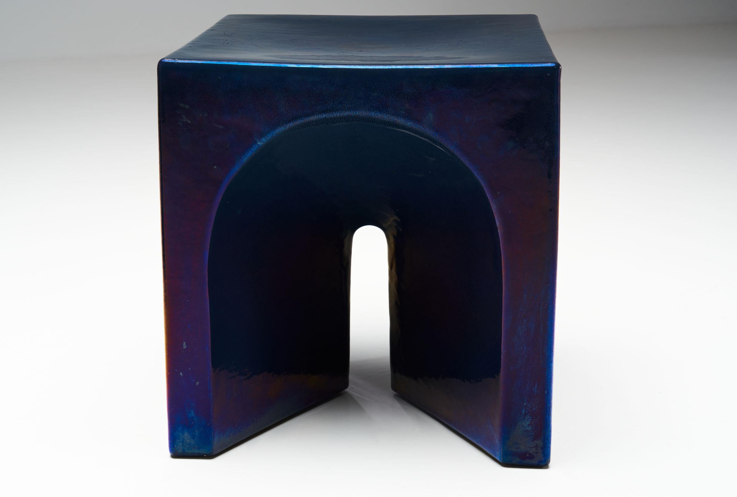 Glasierter Stuhl und Tisch von Tom Bruinsma für Mobach Ceramics, Niederlande im Angebot 4