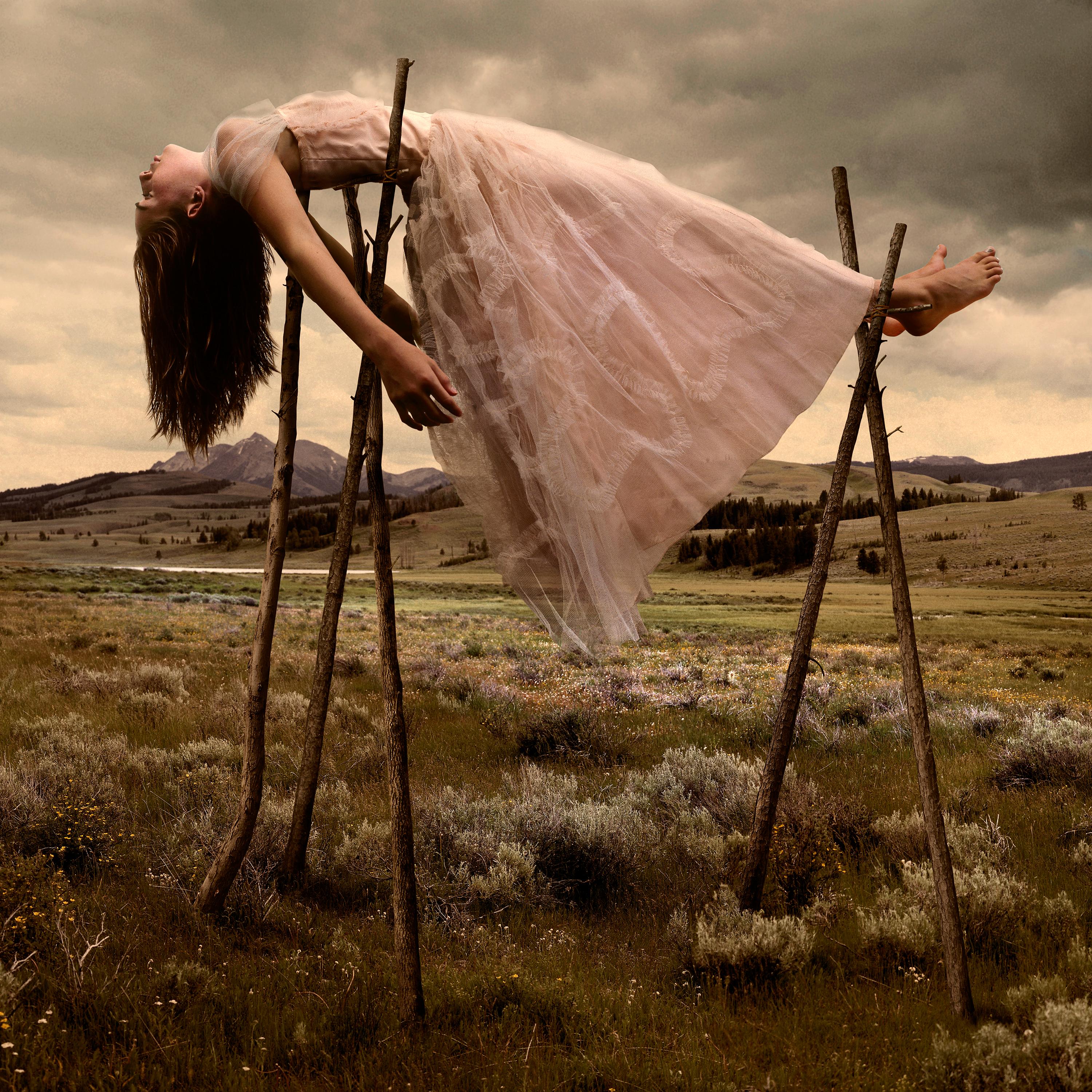 Abito da ballo #3 - Photograph di Tom Chambers
