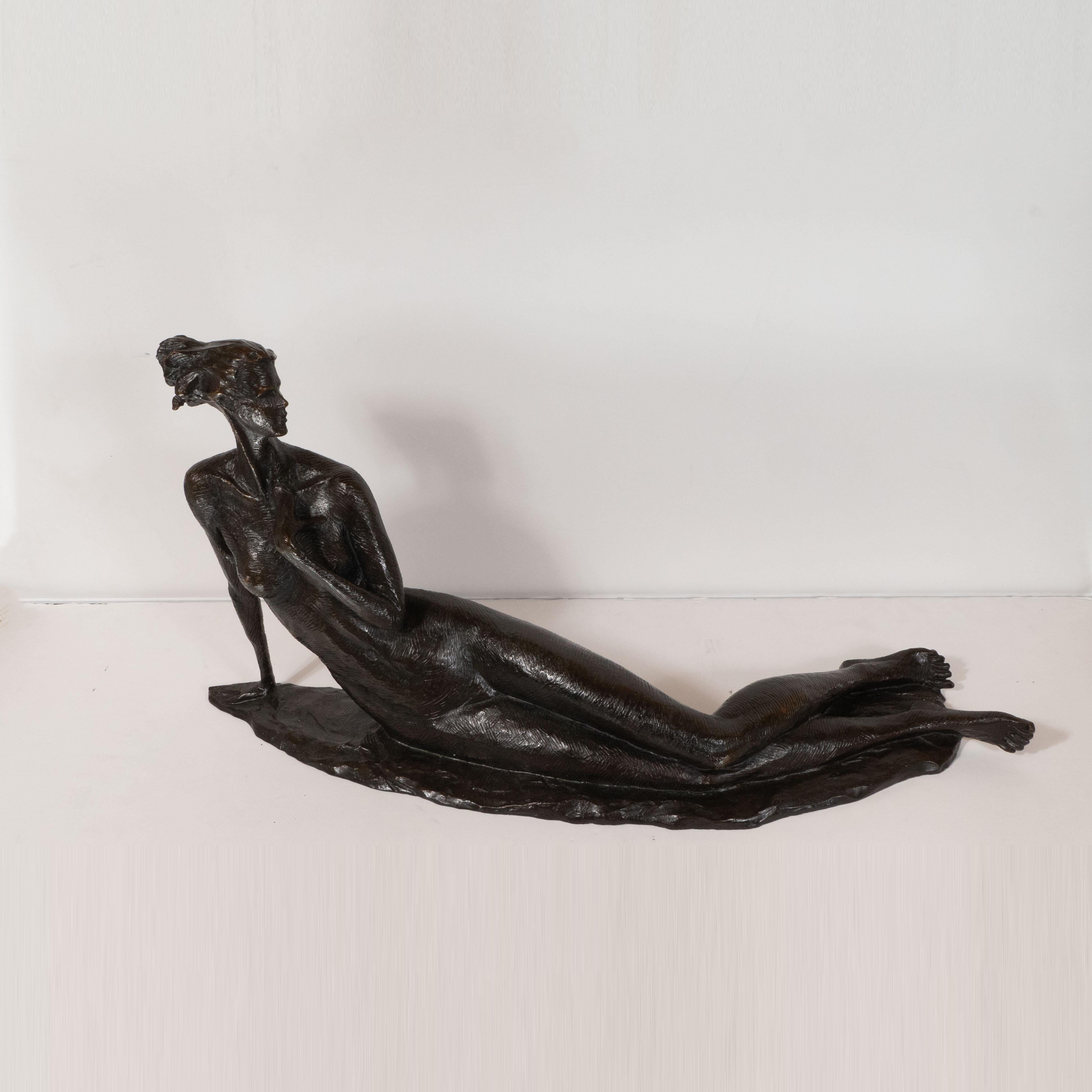 Reclining Nude (Gold), Figurative Sculpture, von Tom Corbin