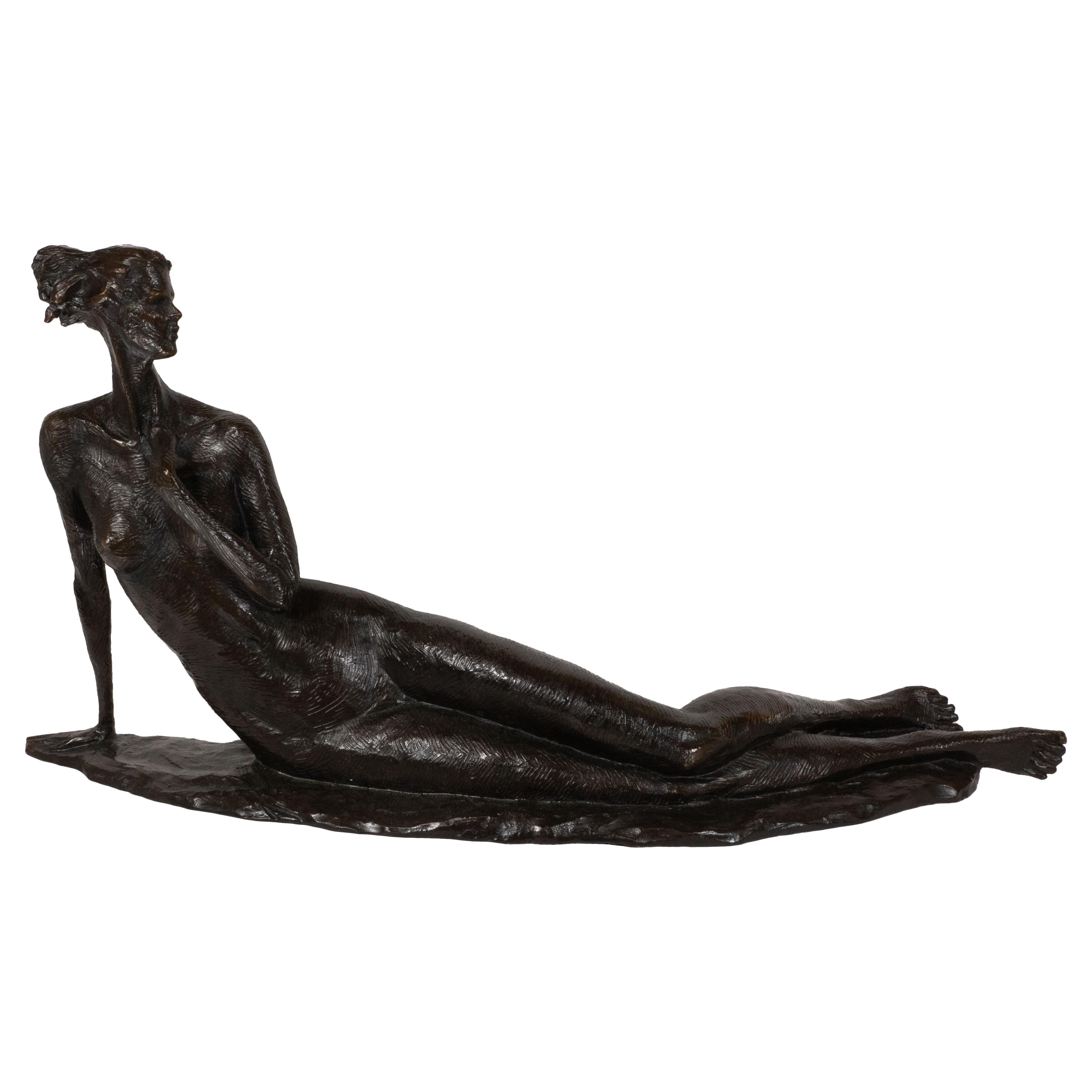 Tom Corbin Figurative Sculpture – Reclining Nude