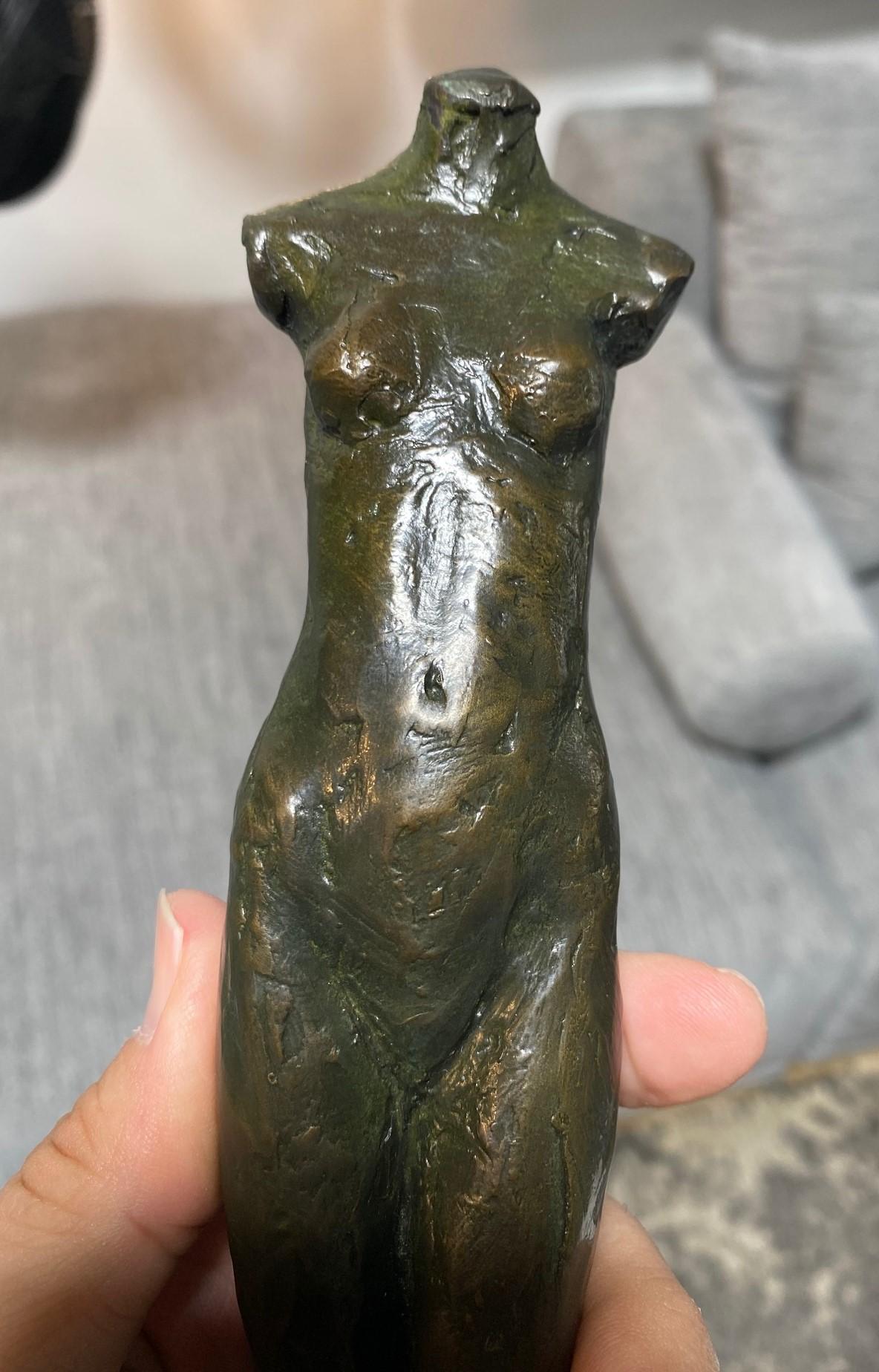 Figurative Bronze-Skulptur einer nackten Frau, Tom Corbin, signiert, limitierte Auflage 9