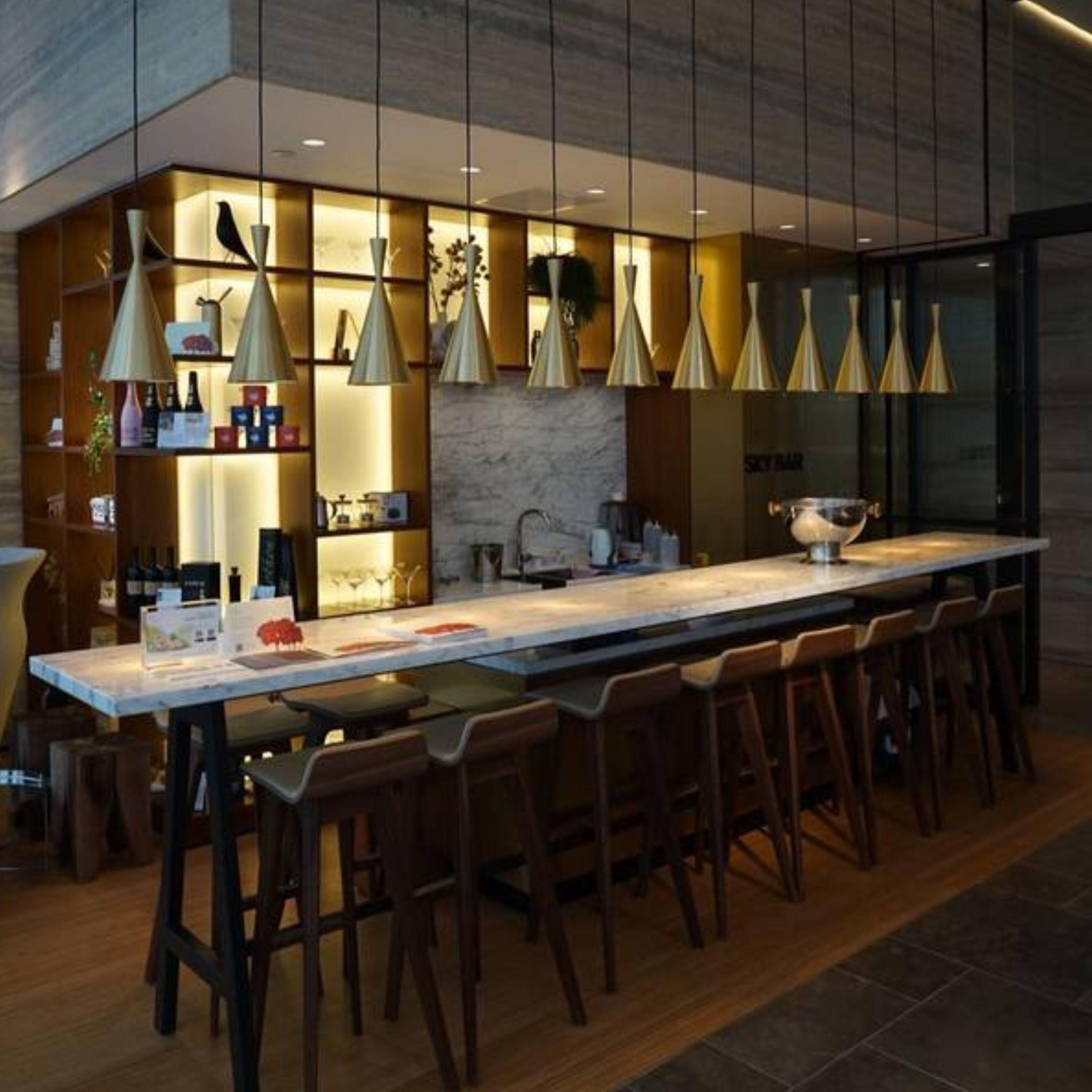 Tom Dixon - Pendentif en métal 'Beat Tall' en laiton

La suspension 