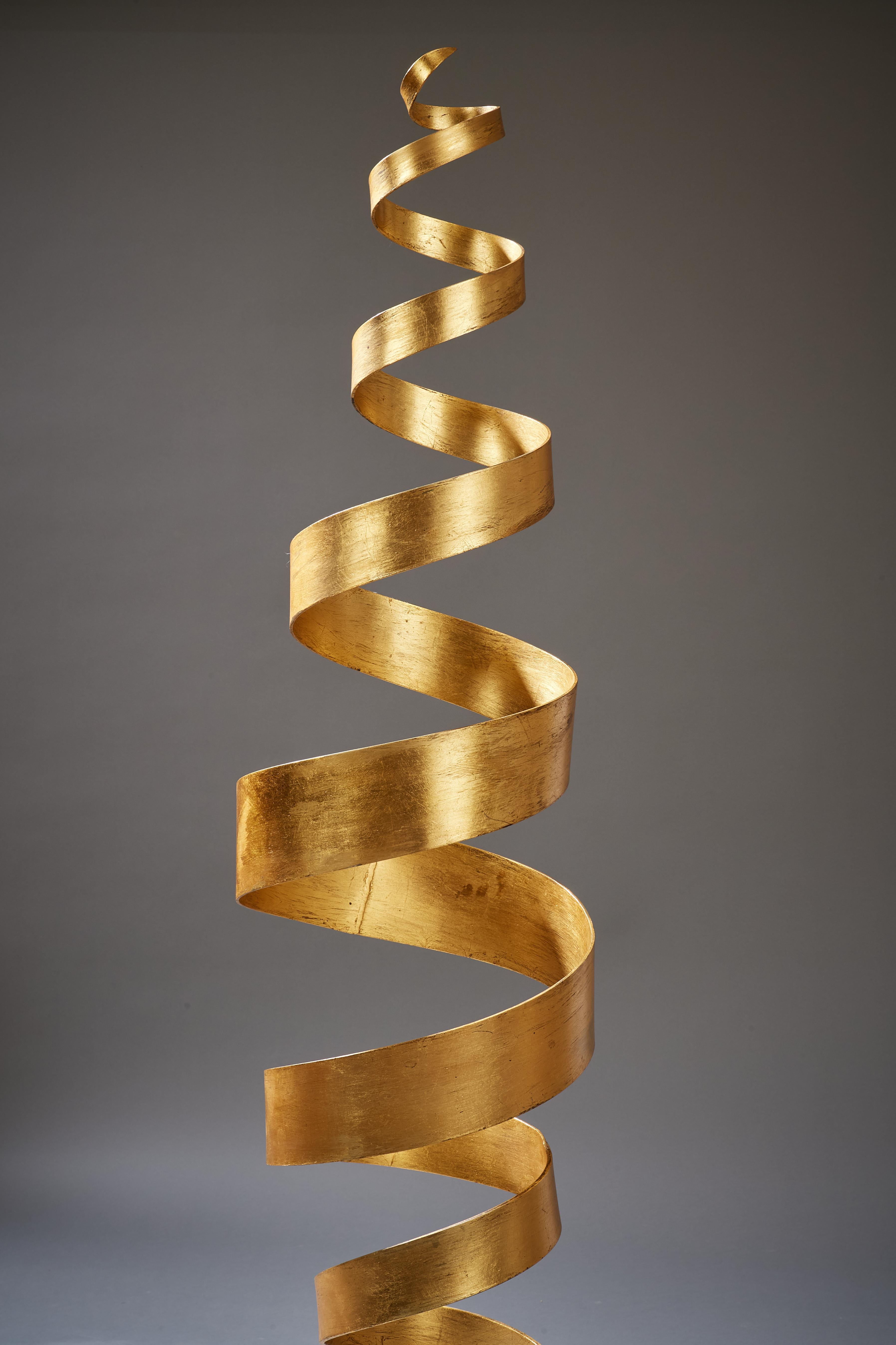 Tom Dixon, ancienne paire de lampadaires cinétiques en spirale en feuille d'or, UK 1988 en vente 5
