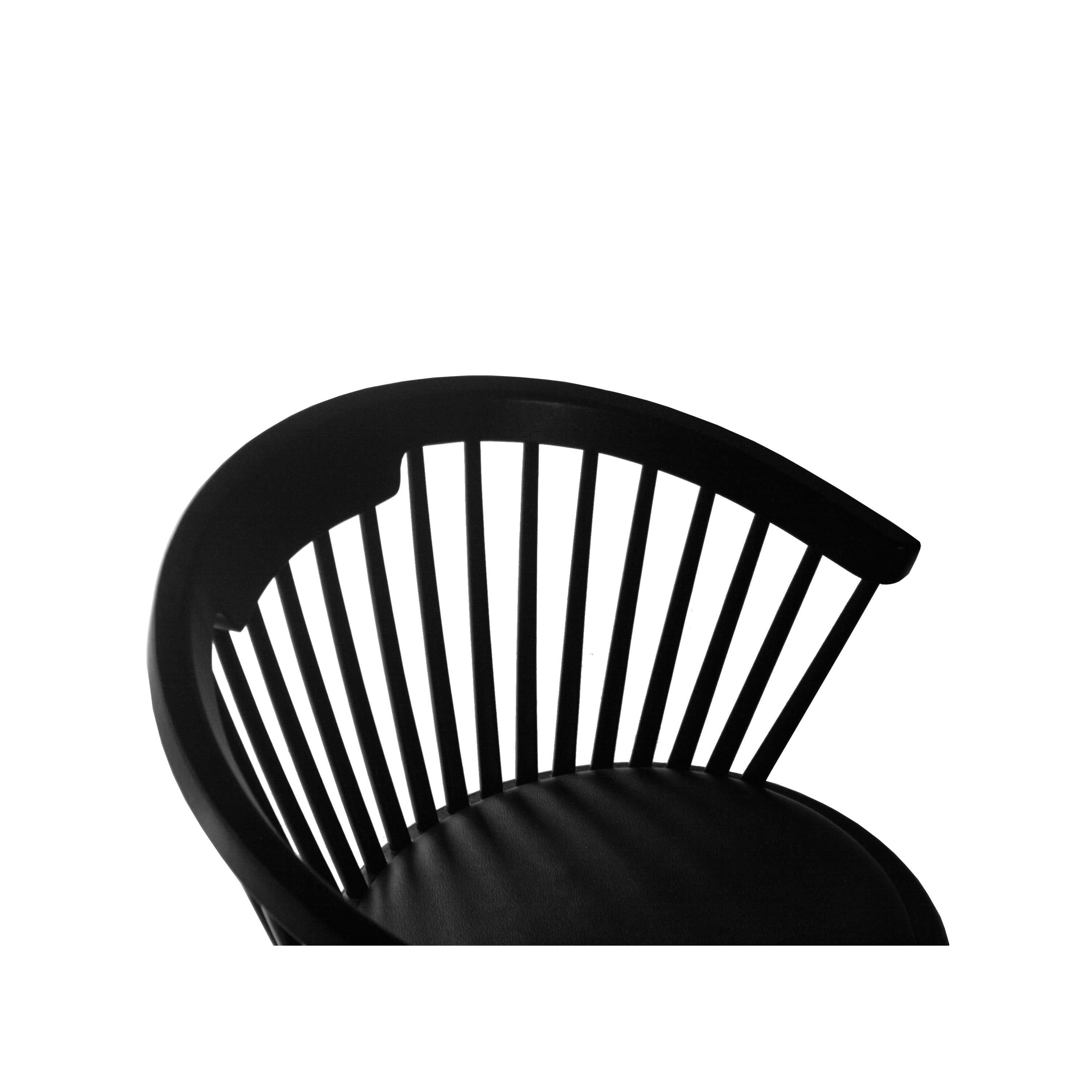 Oak Tom Dixon ''Fan'' Circular Black Wood English Set of Four Dining Chairs, 2010