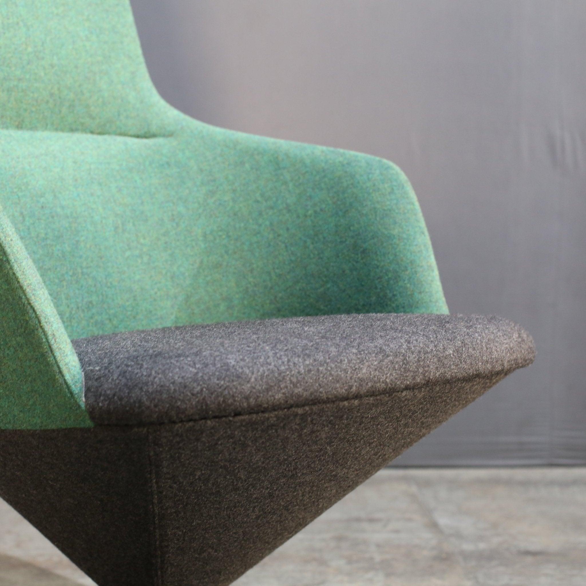 Britannique Tom Dixon Greene & Greene Pivot Chair en vente