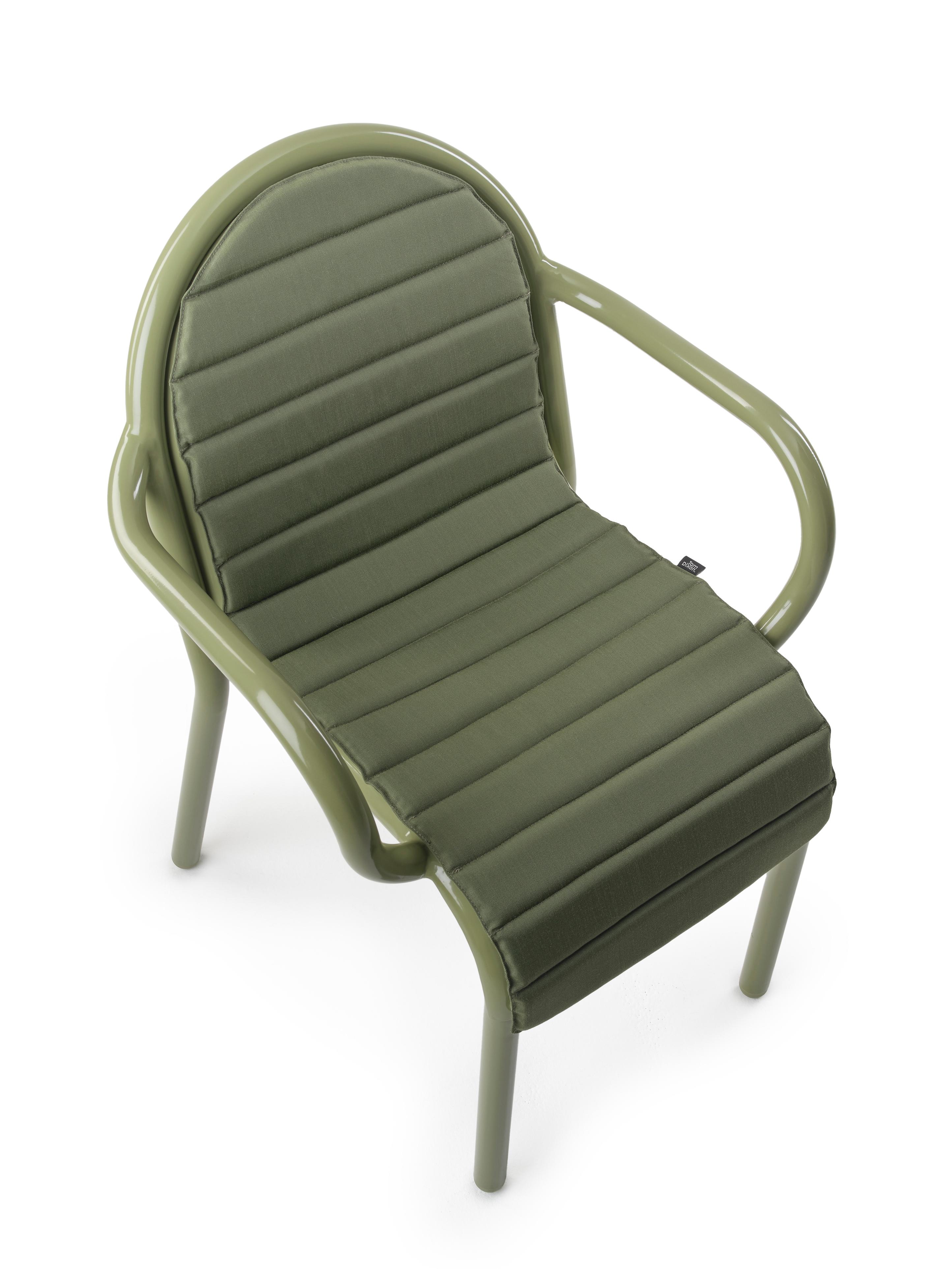 Tom Dixon 'Groove' Aluminum Outdoor Armchair in Putty For Sale 9