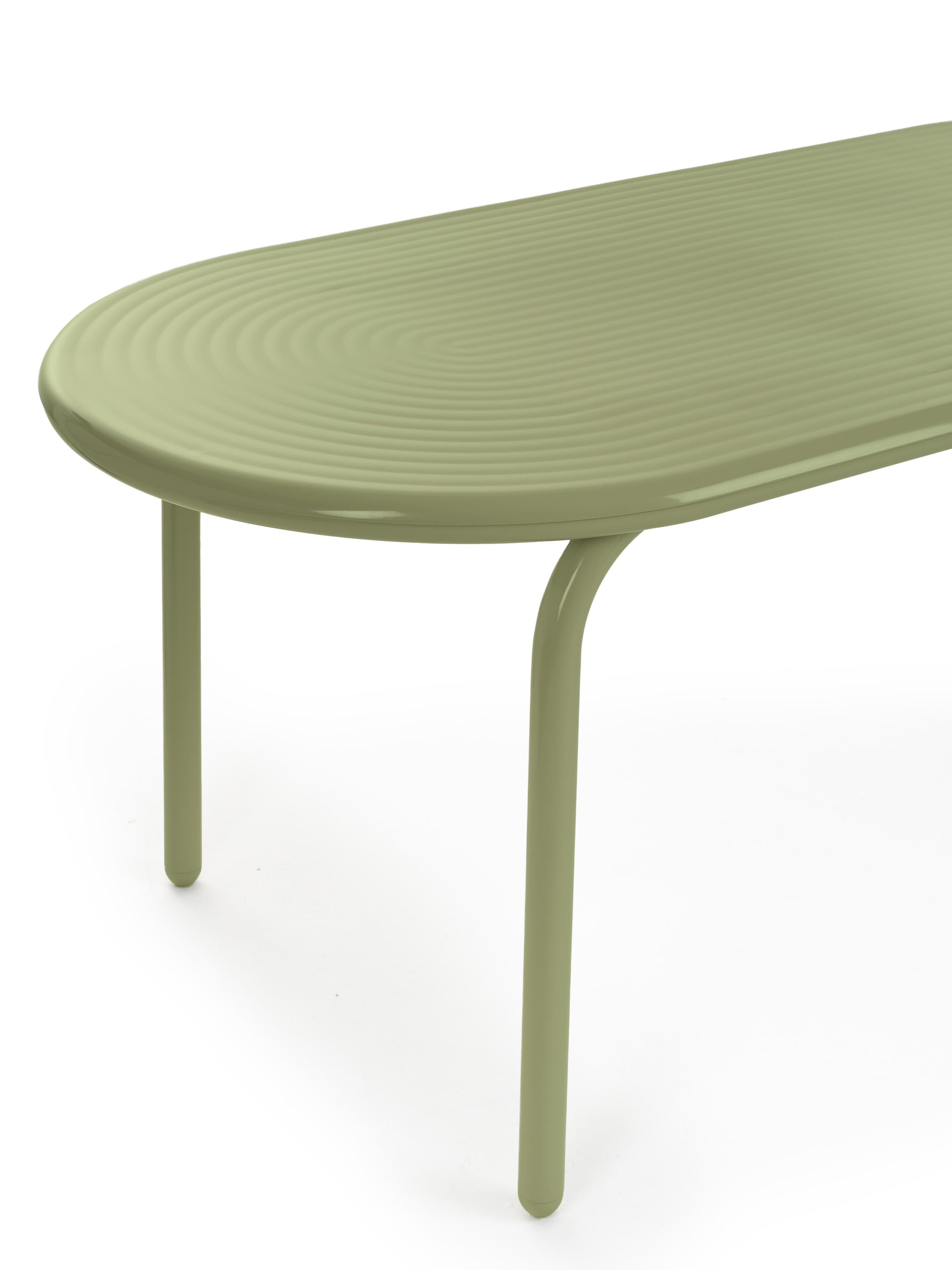Aluminium Table de salle à manger d'extérieur Groove en aluminium vert mousse Tom Dixon en vente