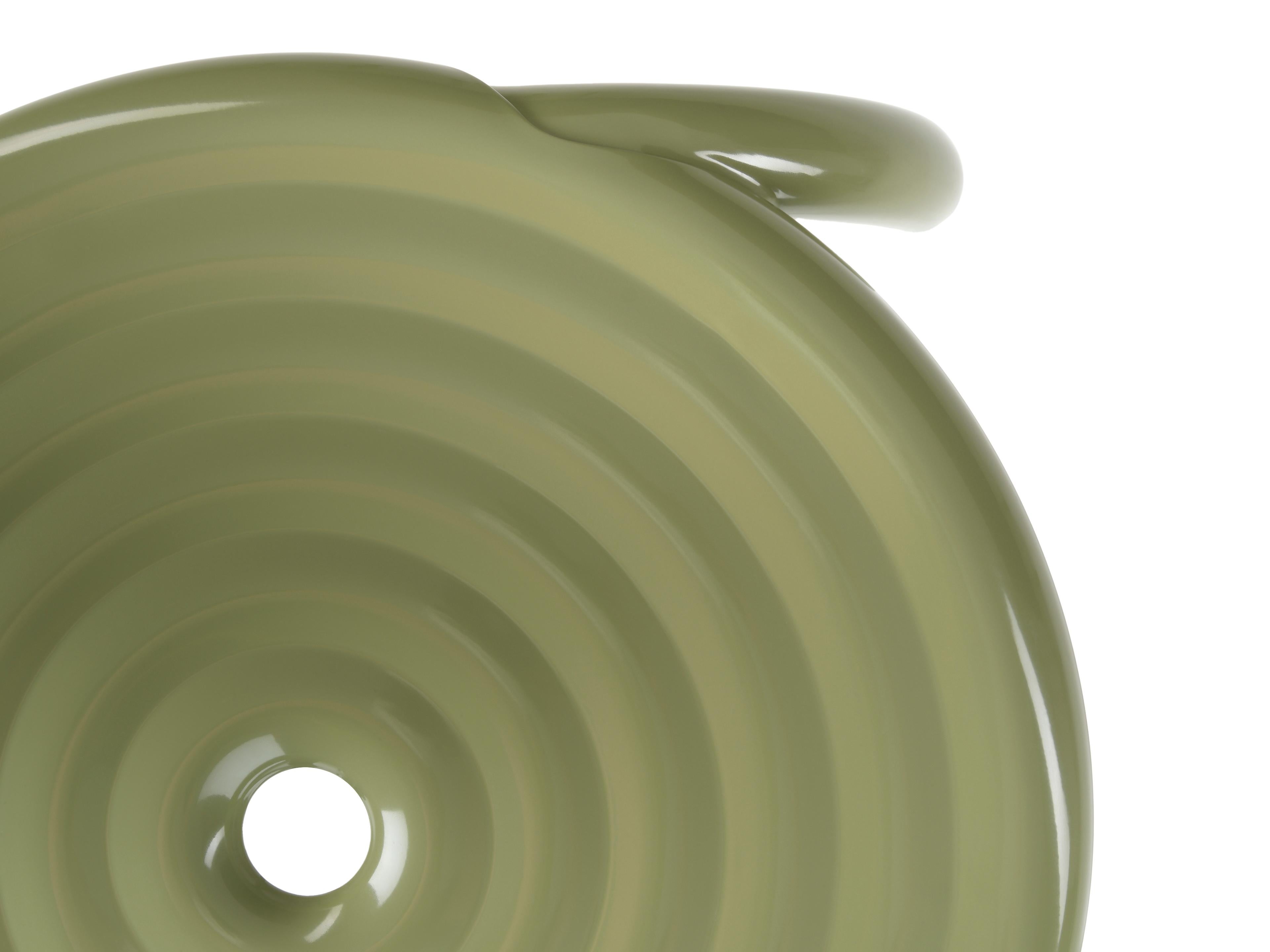 Tom Dixon 'Groove' Aluminum Outdoor Stool in Moss Green In New Condition For Sale In Glendale, CA