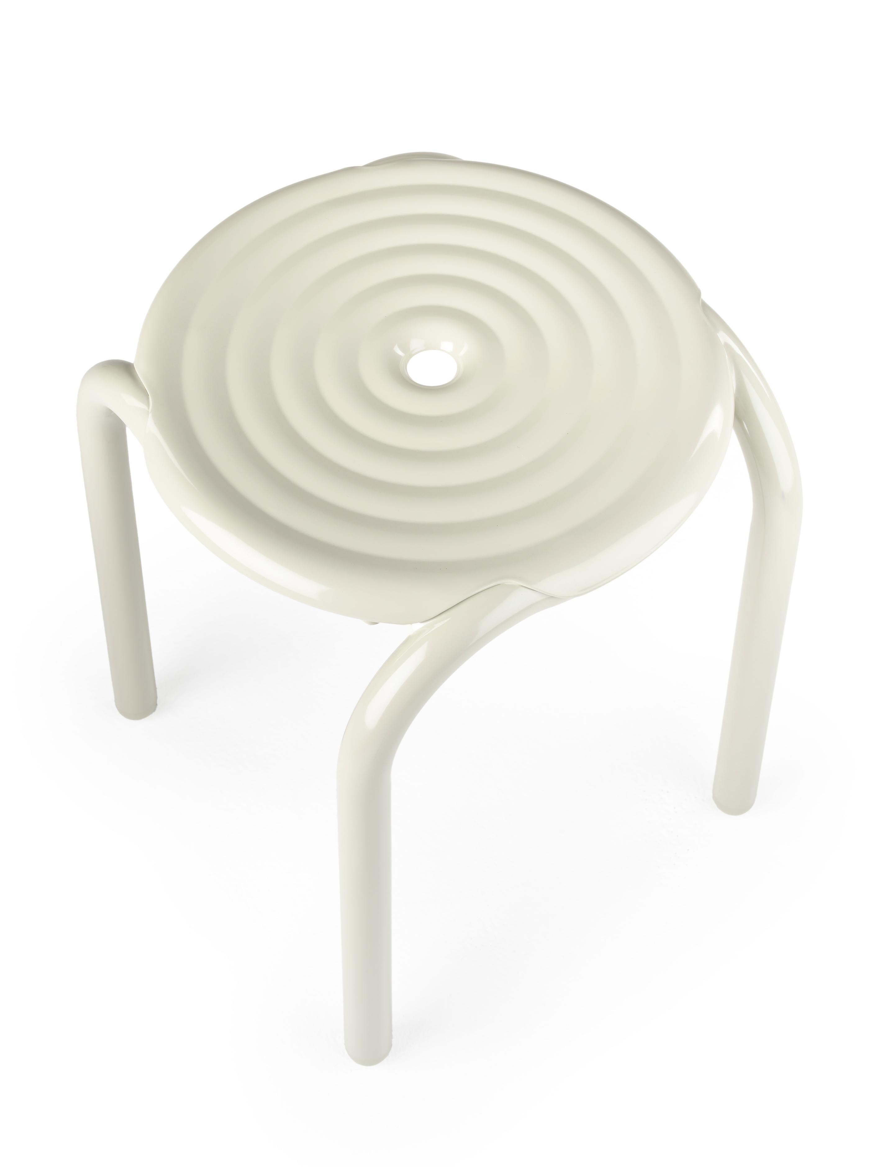 Tom Dixon 'Groove' Aluminum Outdoor Stool in Putty For Sale 4