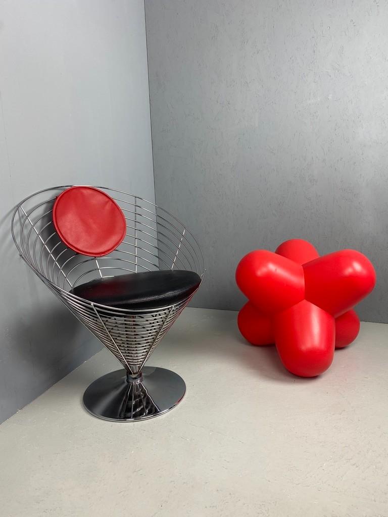 Jack is the original ‘sitting, lighting, stacking thing’, an award-winning multifunctional object that was one of Tom’s first experiments with plastic.
Made by air rotational moulding, with a 5 part tool – the plastic polythene pellets are added