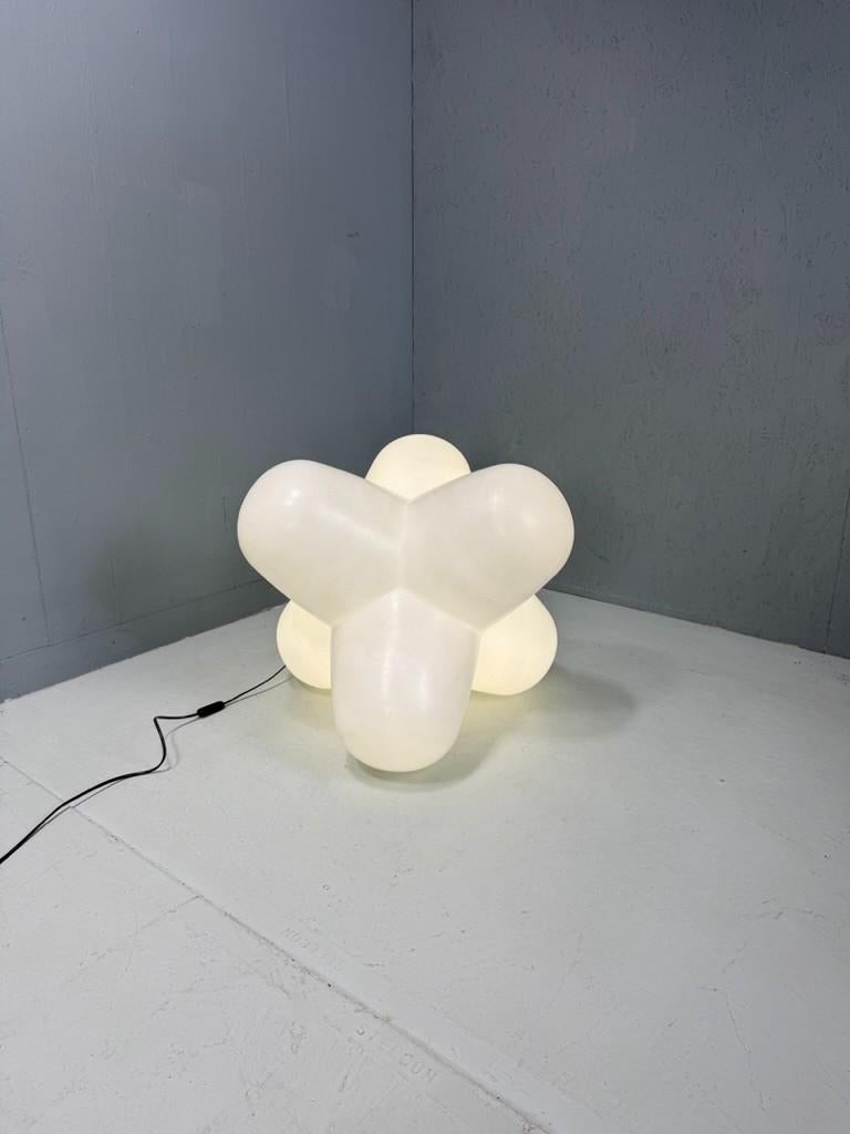 Acrilico Tom Dixon, l'iconica lampada da terra-sgabello impilabile 'Jack' 1994 - VINCITORE DEL PREMIO DESIGN in vendita