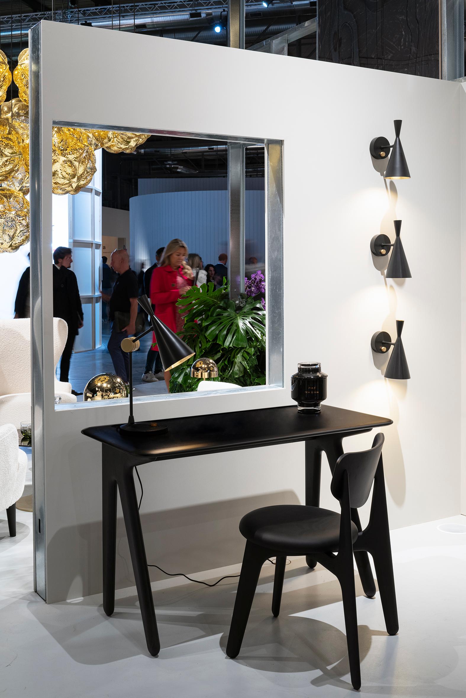 Mid-Century moderno Scrivania in legno massiccio Tom Dixon 'Slab' in Oak Oak tinto nero in vendita