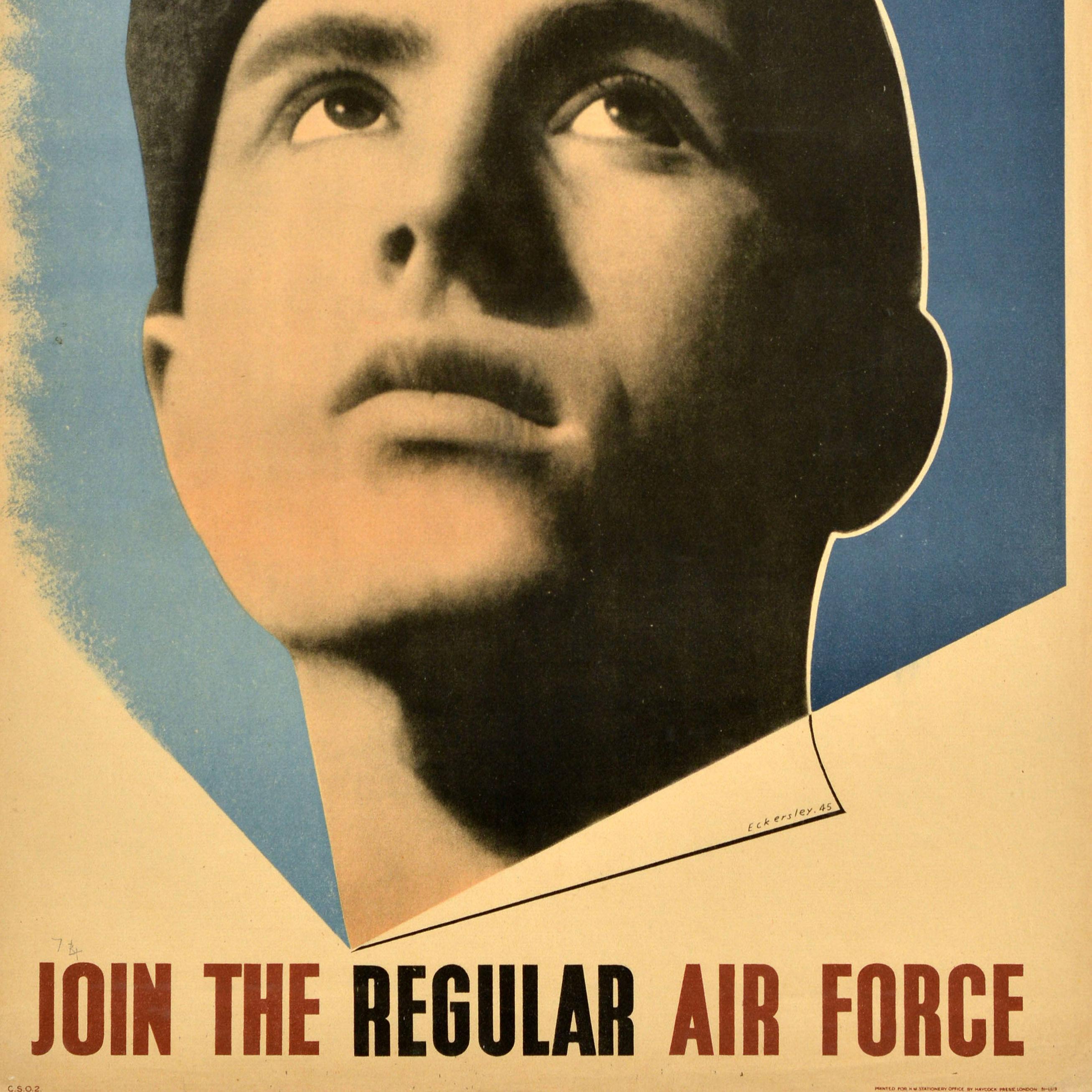 Originales Propagandaplakat für die Rekrutierung von Soldaten im Zweiten Weltkrieg - Join The Regular Air Force - mit einem großartigen Entwurf des bekannten Künstlers Tom Eckersley (1914-1997), der einen jungen Soldaten in Uniform zeigt, der schräg