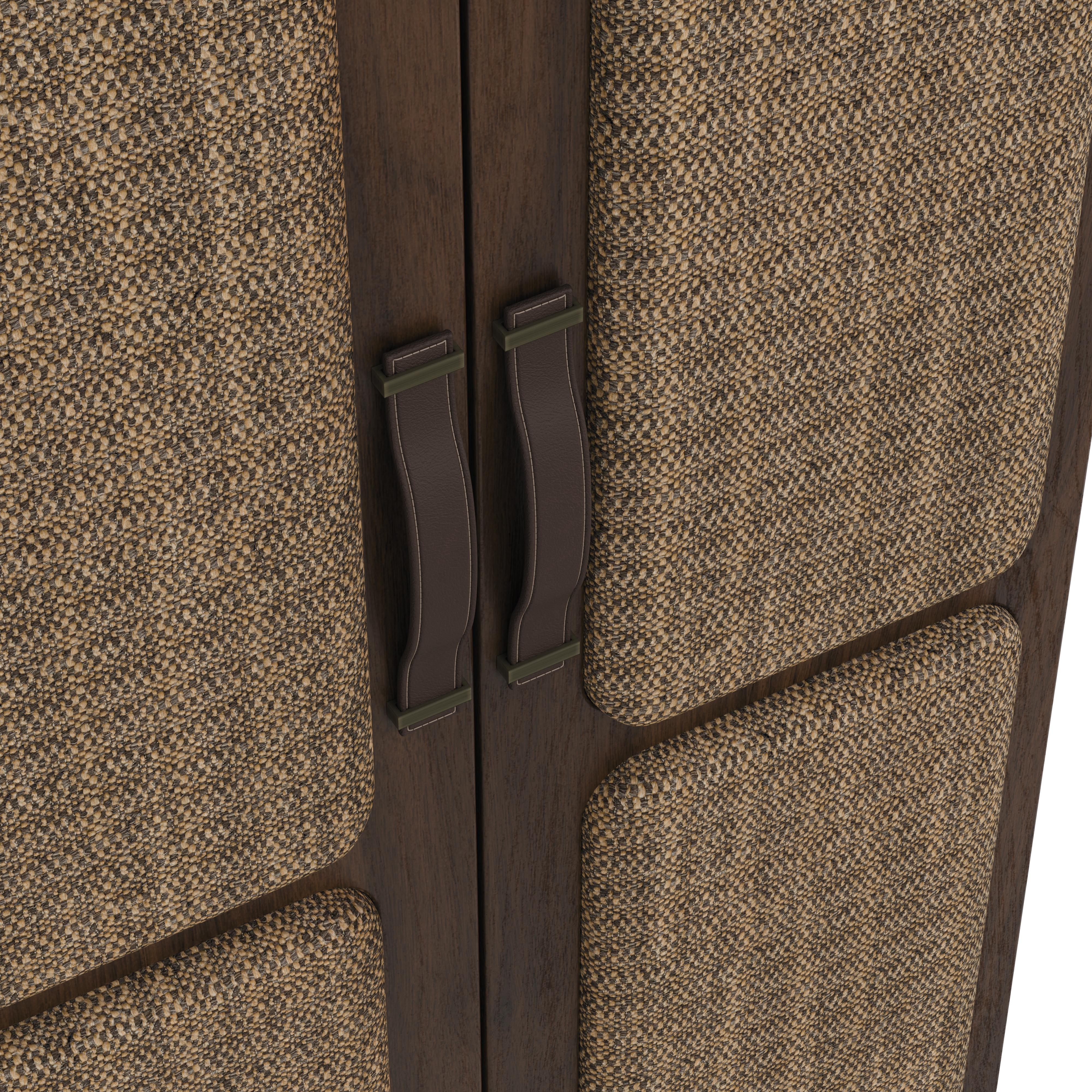 Tom Folding Mirror Nussbaum Holz Rattan Made in Portugal von Wood Tailors Club im Angebot 3