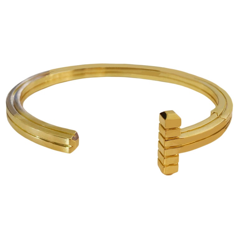 Tom Ford 18-Karat Gold Cuff Bracelet For Sale at 1stDibs | tom ford  bracelet, 18 karat gold bracelet, tom ford gold bracelet