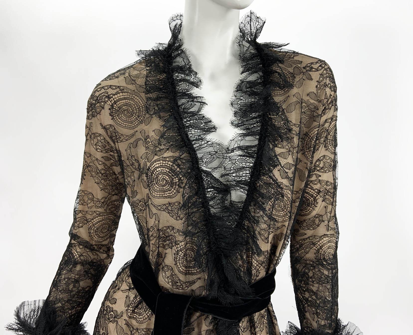 Tom Ford 1st Collection F/W 2011  Black Lace Velvet Sexy Wrap Dress Italian 40 For Sale 7
