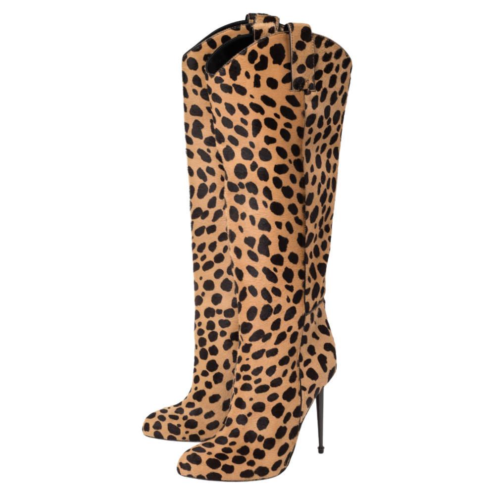 Tom Ford Beige/Brown Leopard Print Calf Hair Knee Length Boots Size 37 For Sale 1