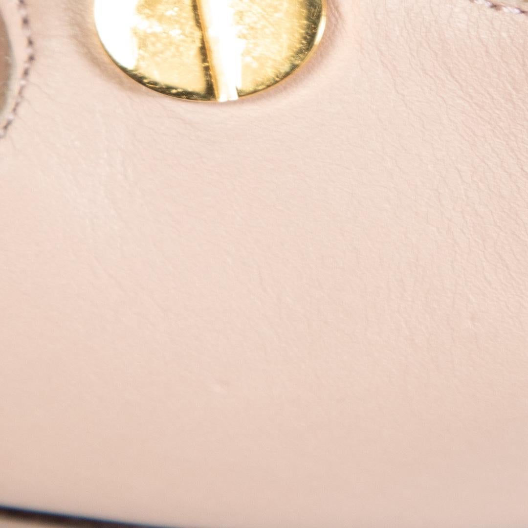 Tom Ford Beige Leder Schnürsandalen Größe IT 38.5 im Angebot 1