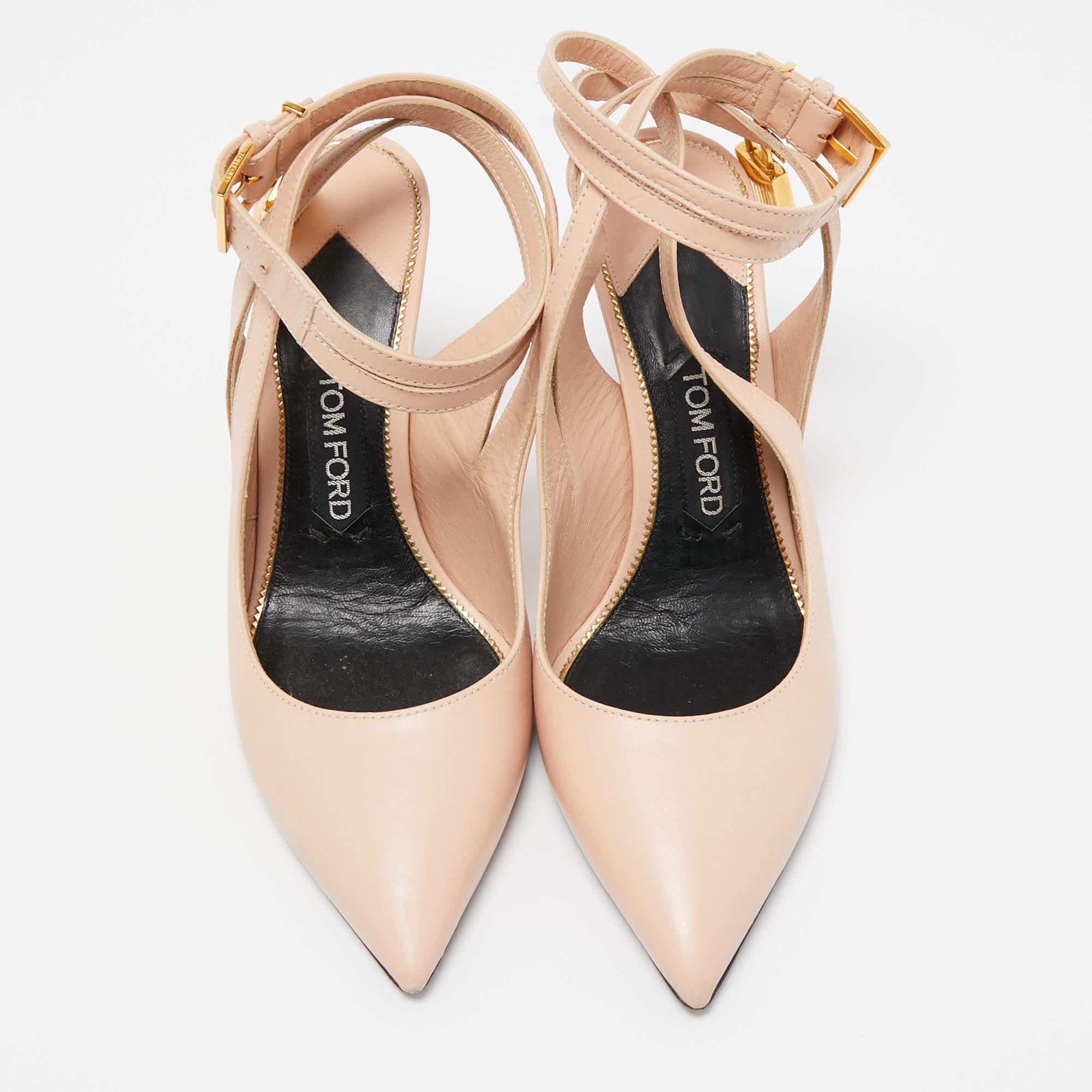 Tom Ford Beige Leather Padlock Pumps Size 39 For Sale 1