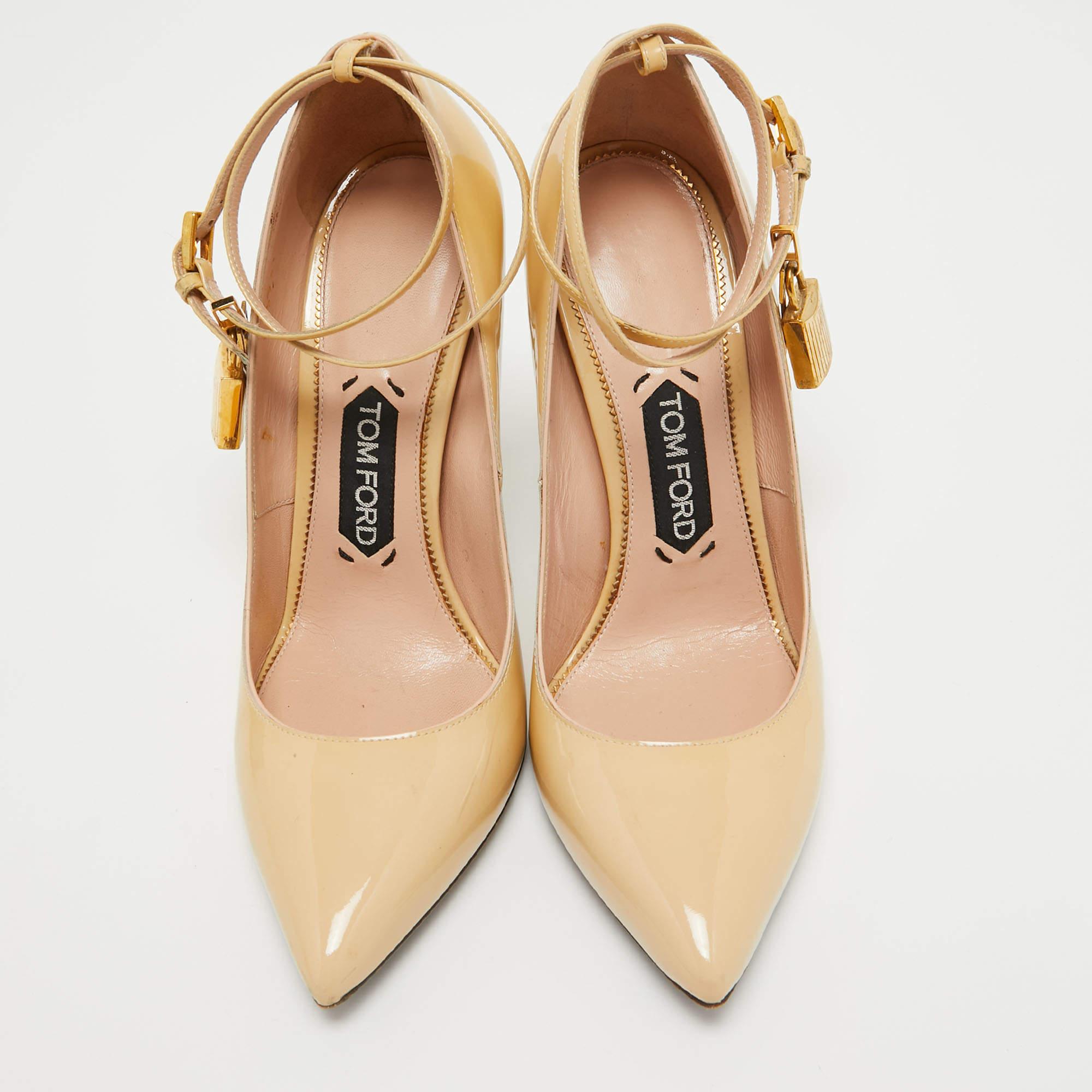 Make a statement with these Tom Ford pumps for women. Impeccably crafted, these chic heels offer both fashion and comfort, elevating your look with each graceful step.

