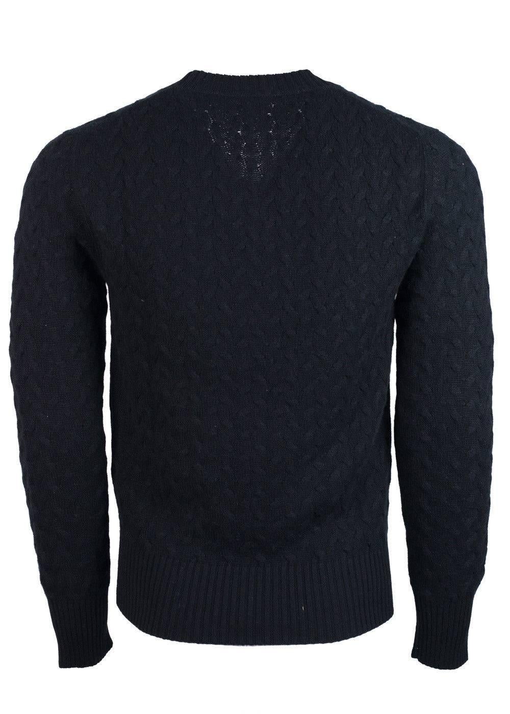 Tom Ford Black Cashmere Blend V Neck Curved Cable Knit Sweater In New Condition For Sale In Brooklyn, NY