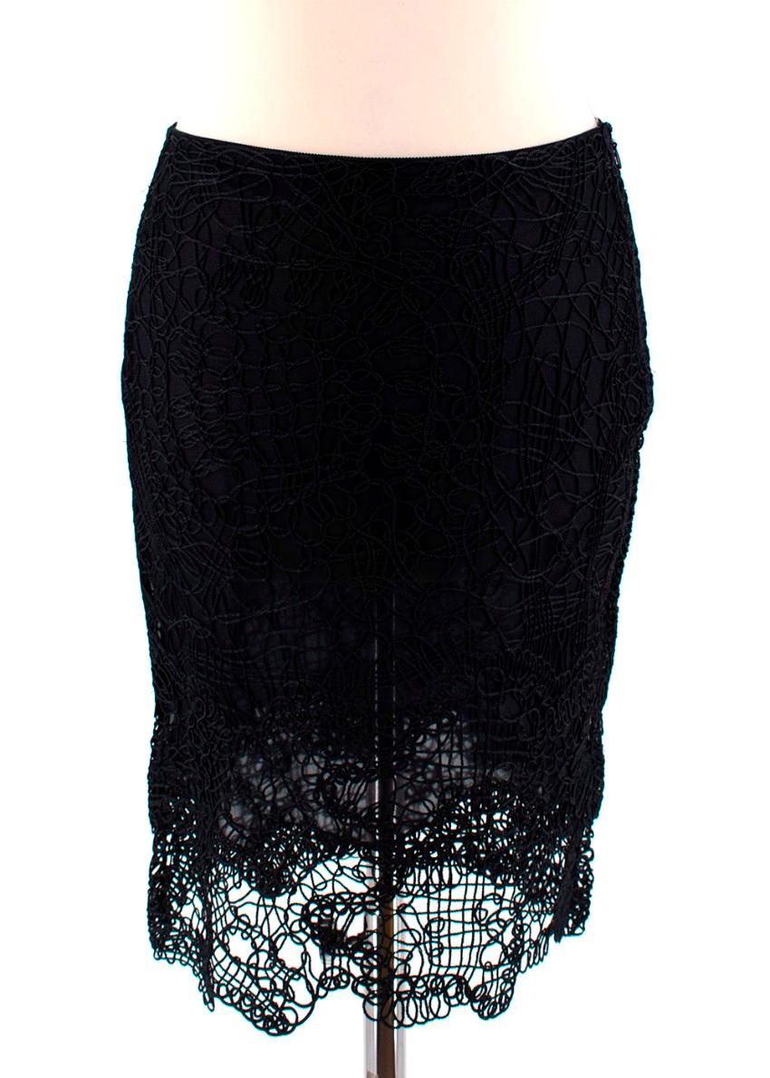 Tom Ford Black Crochet Top & Skirt

- Top and skirt set
- Complete lace detailing 
- Sweetheart underlining neckline 
- Midi length skirt 
- Both parts have a silk lining
- Both parts have a concealed side zip fastening 

Materials 
Outer - 100%