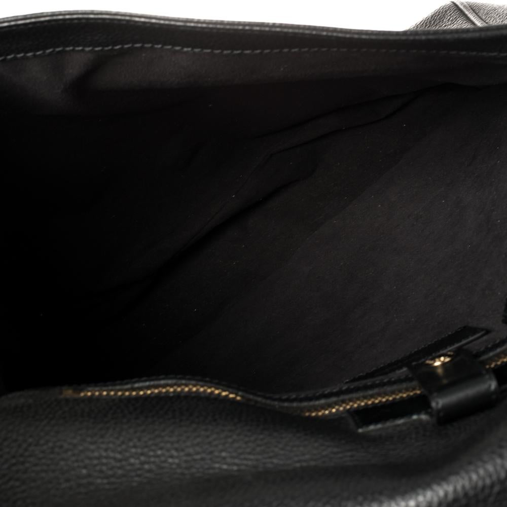 Men's Tom Ford Black Grained Leather Buckley Flap Messenger Bag