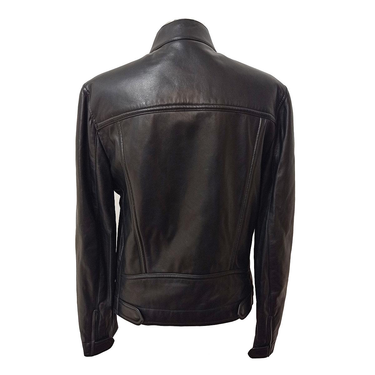 Amazing and top quality lamb jacket by Tom Ford
Unisex
Supersoft genuine lambskin leather
Black color
Central zip
3 pockets
Length shoulder / hem cm 52 (20,47 inches)
Shoulder cm 40 (15,7 inches)
Worldwide express shipping included in the price !