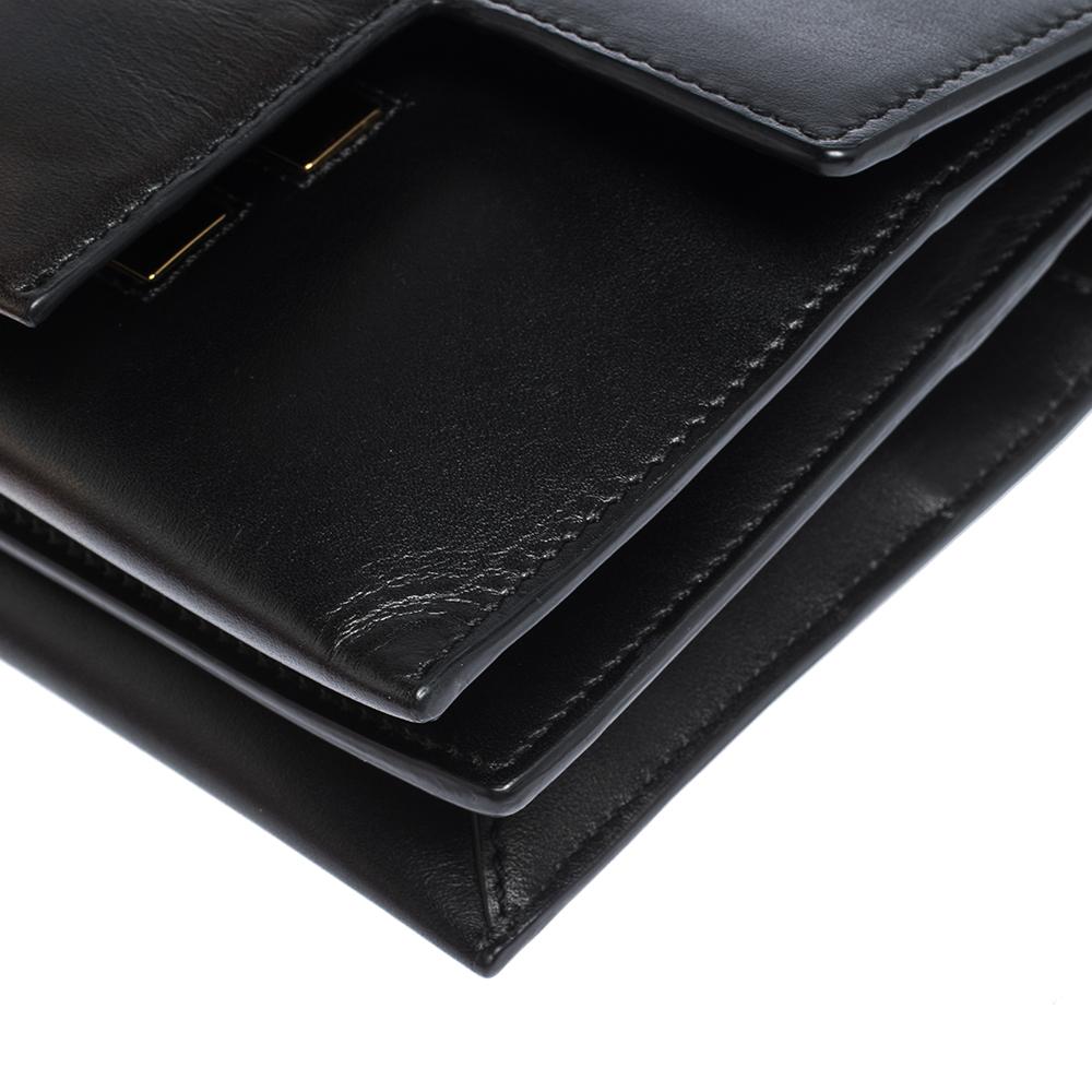 Tom Ford Black Leather Flap Crossbody Bag In Good Condition In Dubai, Al Qouz 2