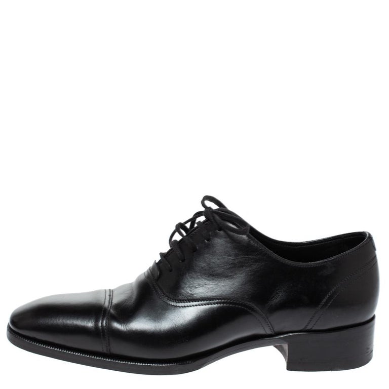 Tom Ford Black Leather Gianni Cap Toe Oxfords Size 40 at 1stDibs | tom ...