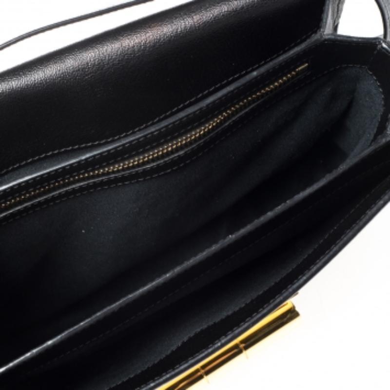 Tom Ford Black Leather Medium Natalia Shoulder Bag In Fair Condition In Dubai, Al Qouz 2