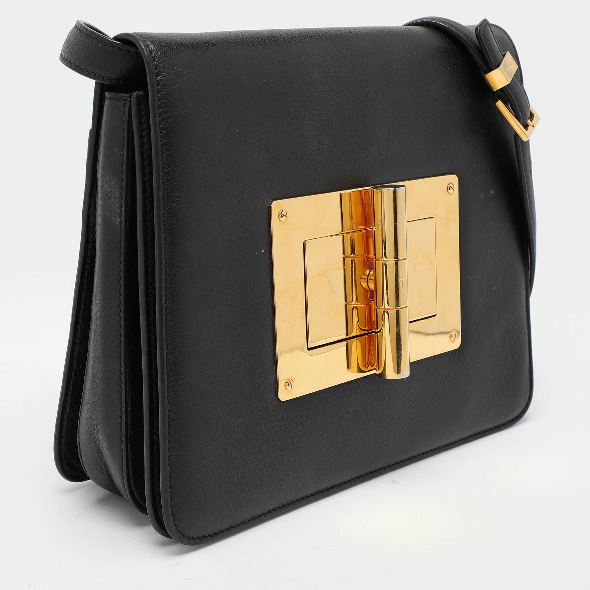 Tom Ford Black Leather Natalia Crossbody Bag In Fair Condition In Dubai, Al Qouz 2