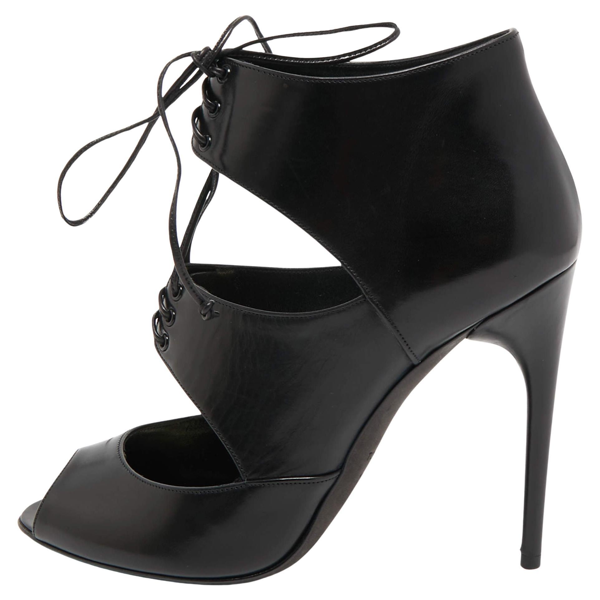 Tom Ford Black Leather Peep Toe Ankle Booties Size 39.5 For Sale