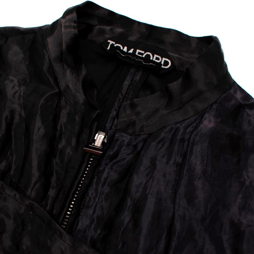Tom Ford Black Metallic Crinkled Silk Oversize Jacket - Size US 6 For Sale 5