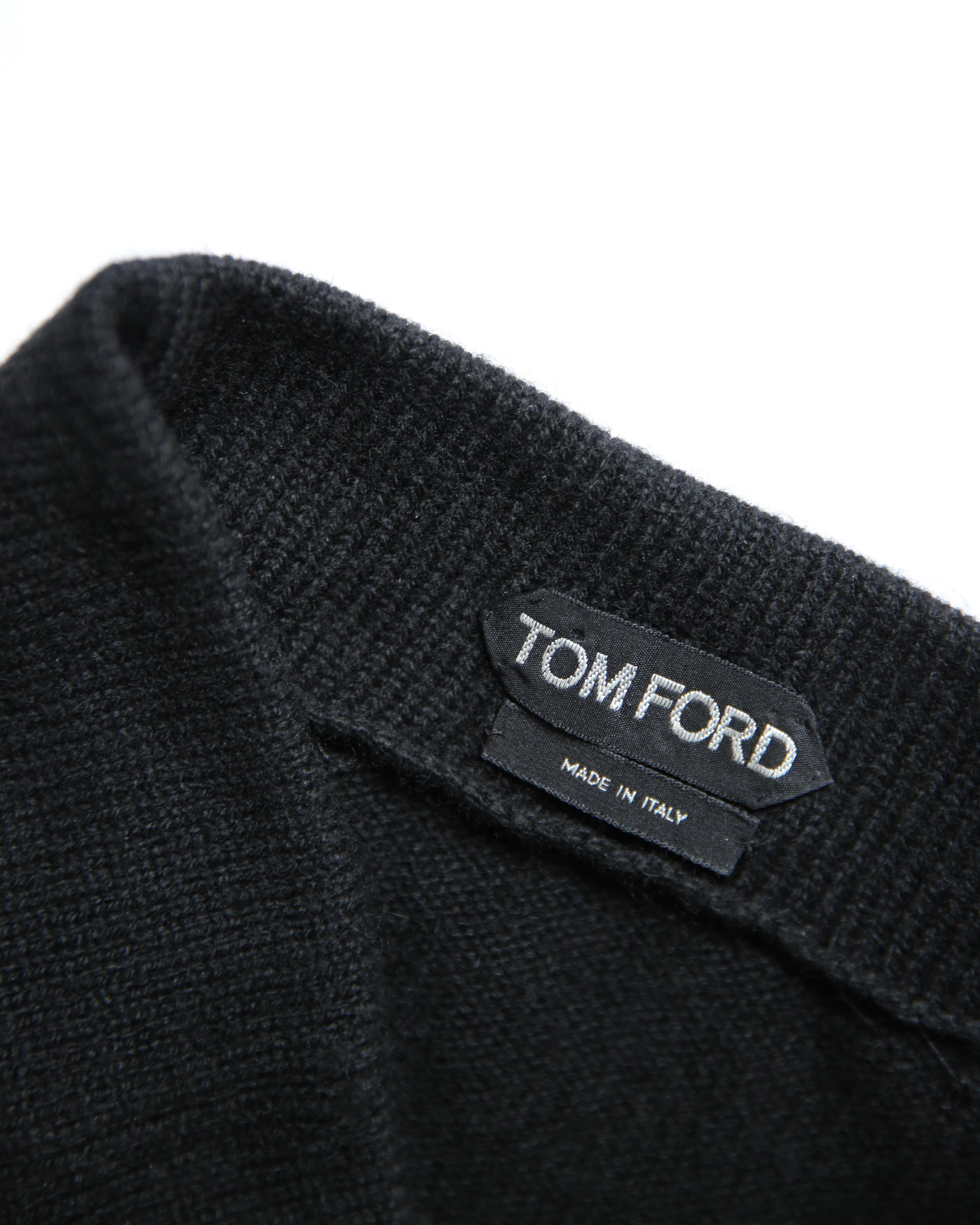 Tom Ford black one shoulder oversized slouch cashmere sweater midi dress en vente 12
