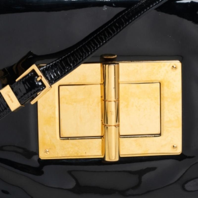 Tom Ford Black Patent Leather Natalia Crossbody Bag In Fair Condition For Sale In Dubai, Al Qouz 2