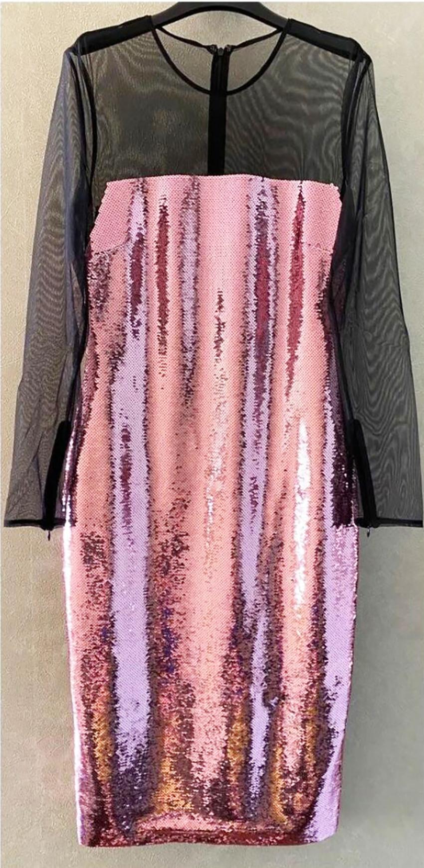 TOM FORD

Black dress with pink sequins
Transparent sleeves 

Size: 38 - 2 


Pre-owned. Excellent condition. 
PLEASE VISIT OUR STORE FOR MORE GREAT ITEMS
