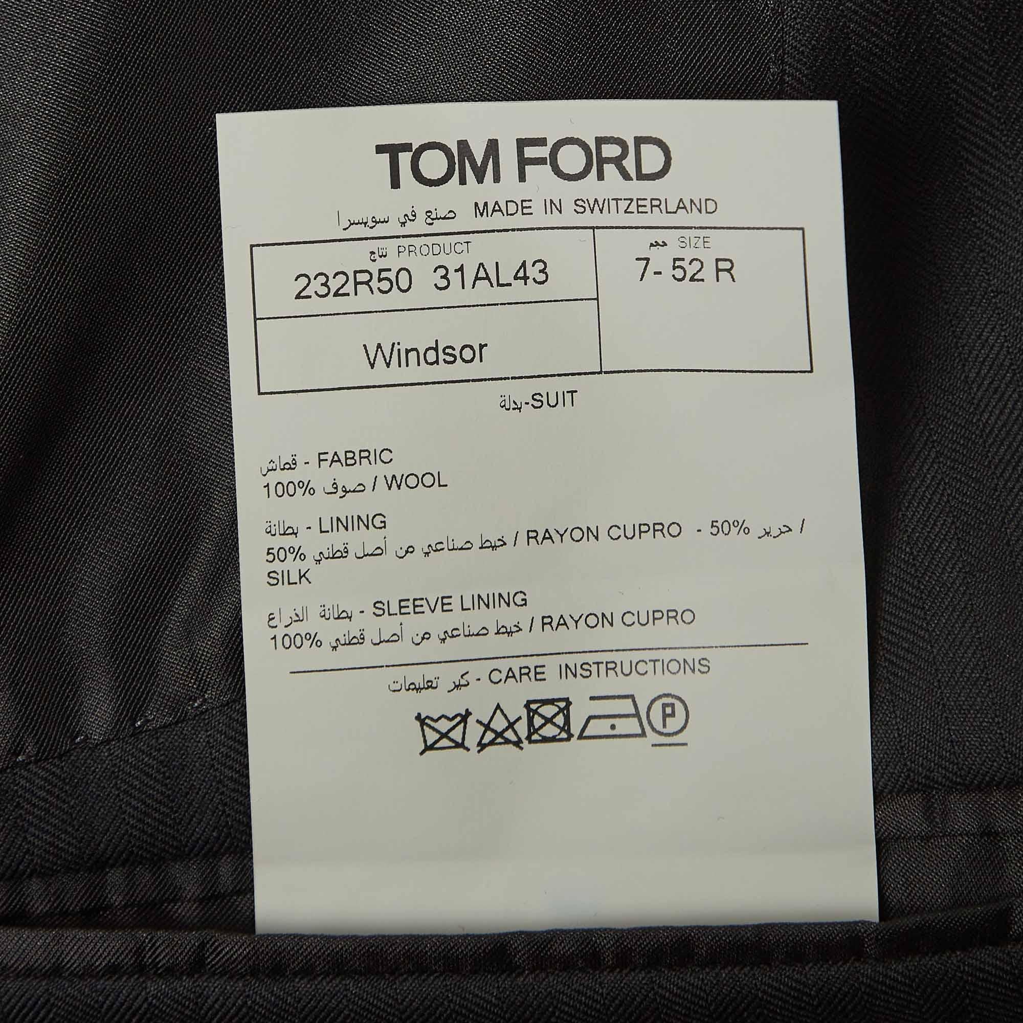 Tom Ford Black Pinstripe Wool Single Breasted 3 Pieces Suit XL en vente 3