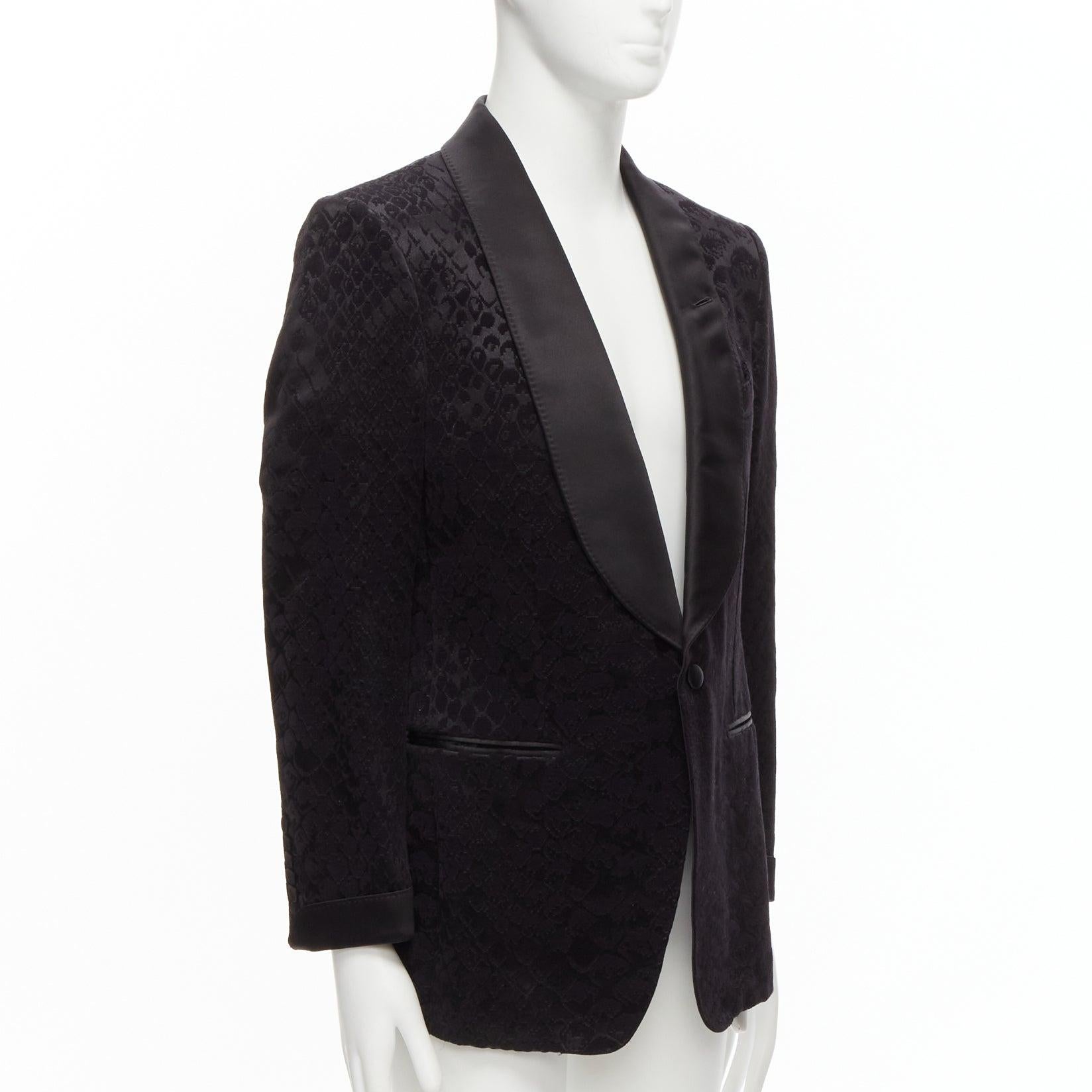 TOM FORD black satin shawl collar python jacquard tuxedo jacket IT50 L In Excellent Condition For Sale In Hong Kong, NT